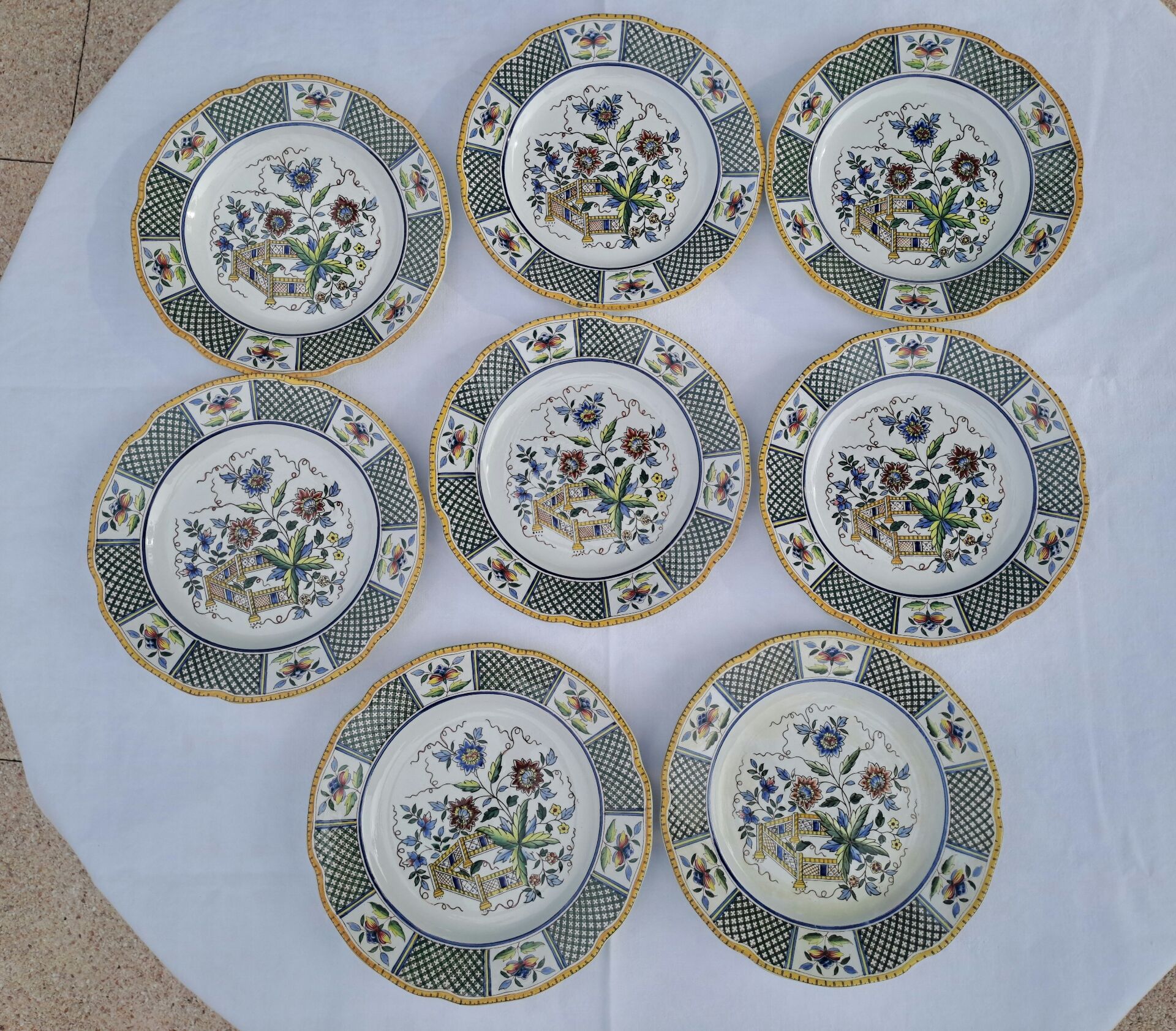 8 dessert plates Sarreguemines model Montmorency