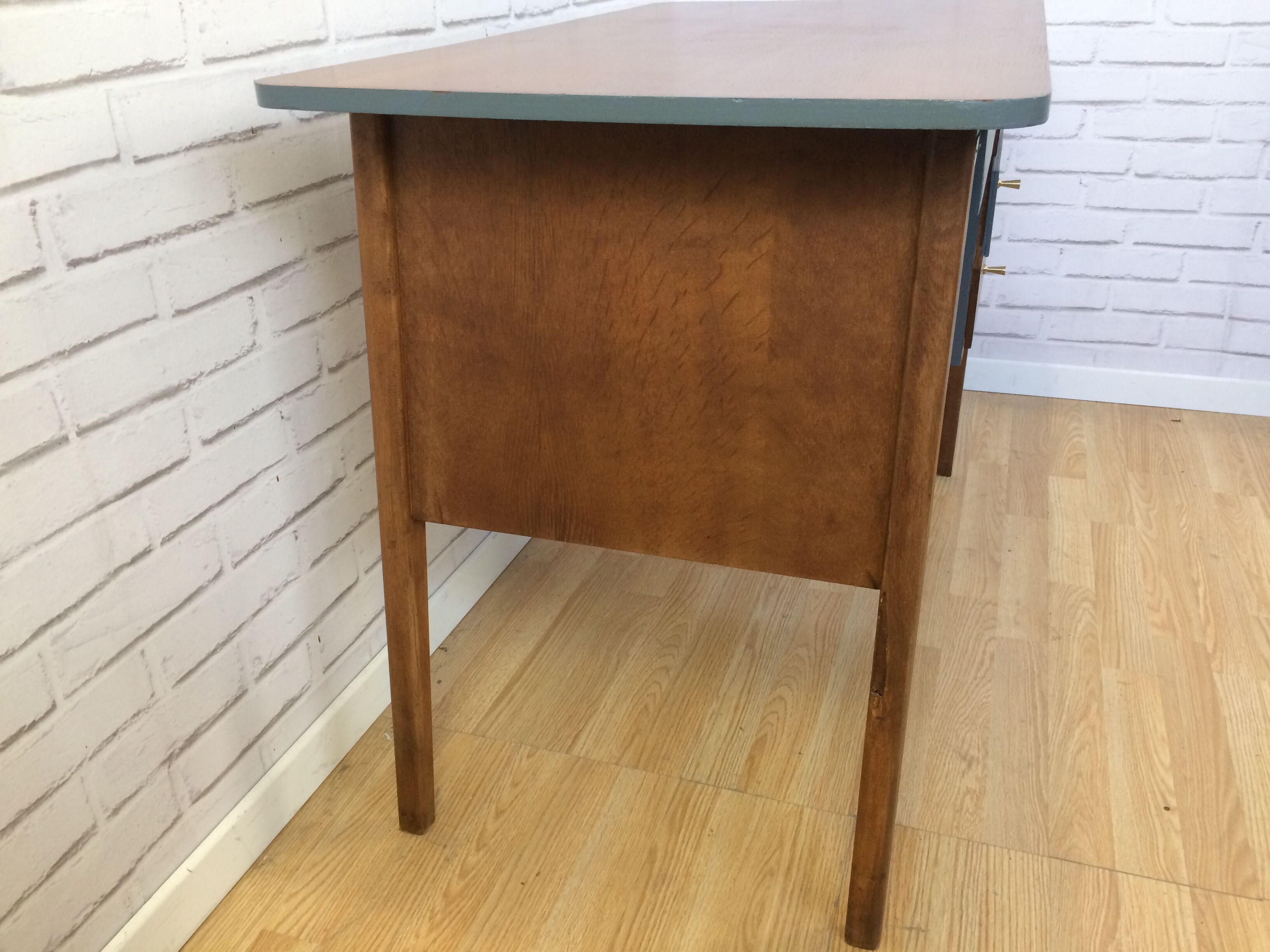 Desk teak feet compass