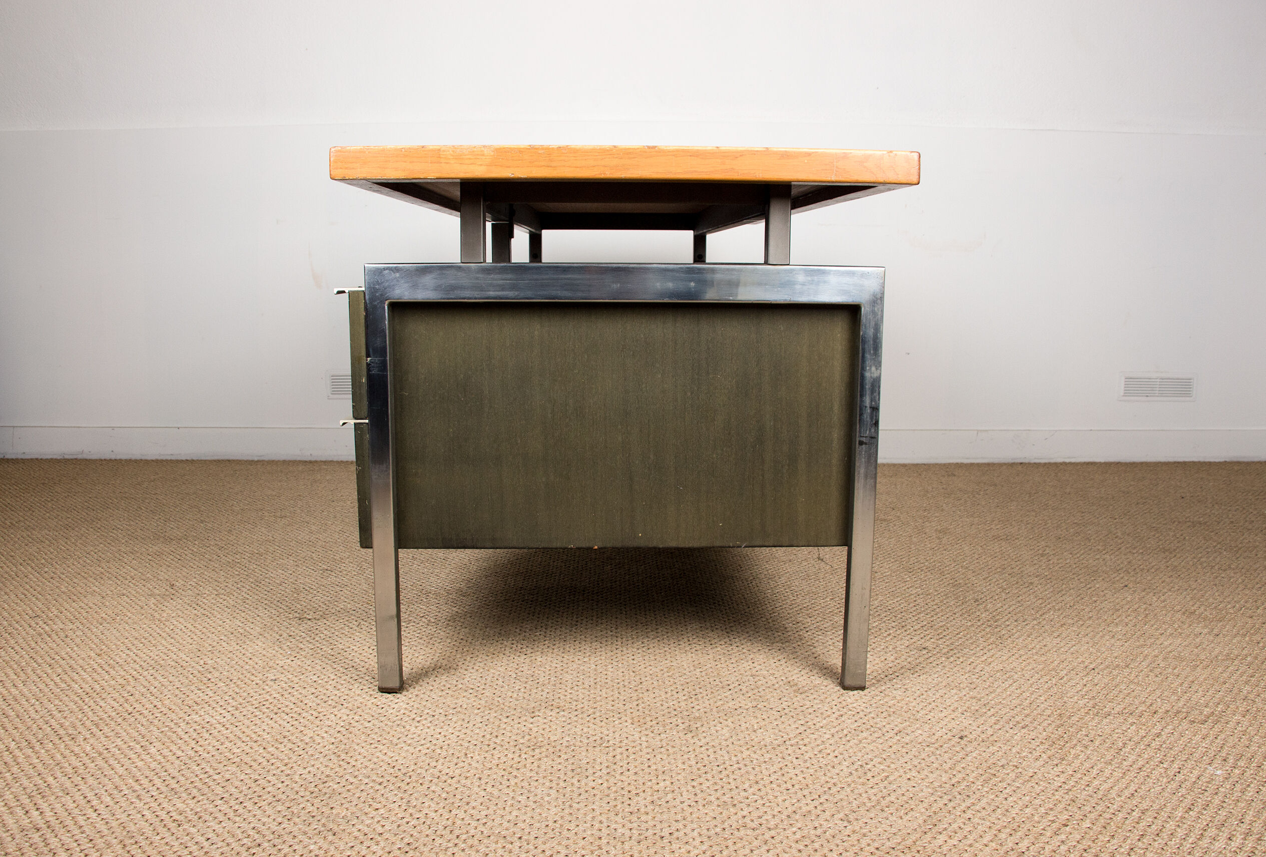 Large industrial office, double-sided, beech tray, Aluminium and tinted wood 1970.