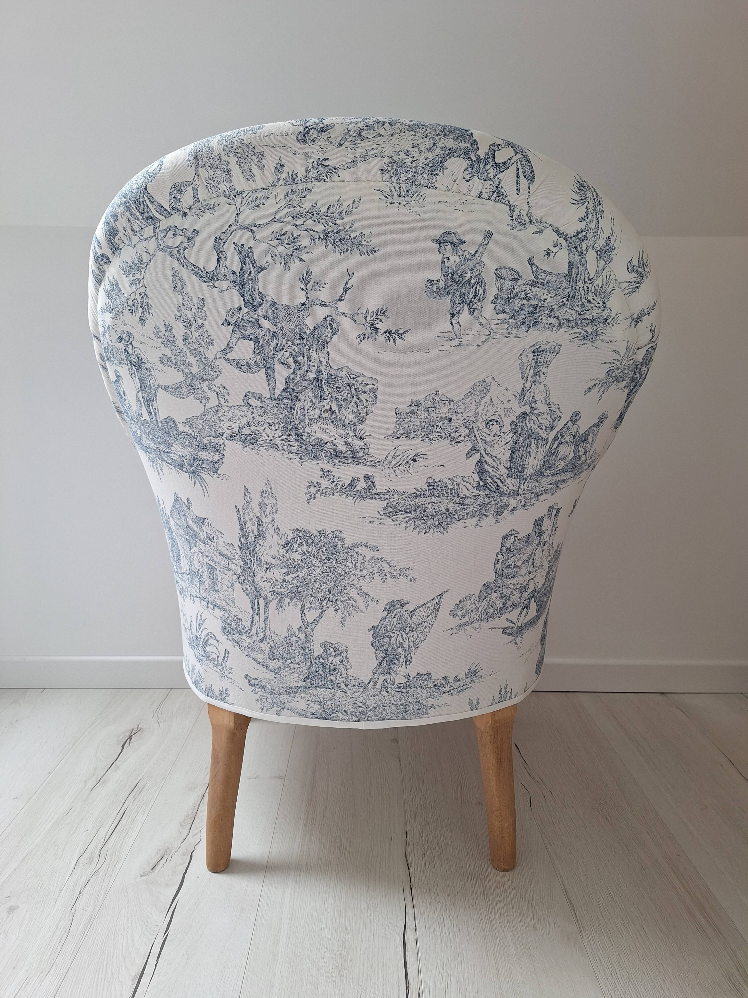 Blue toile de jouy toad armchair