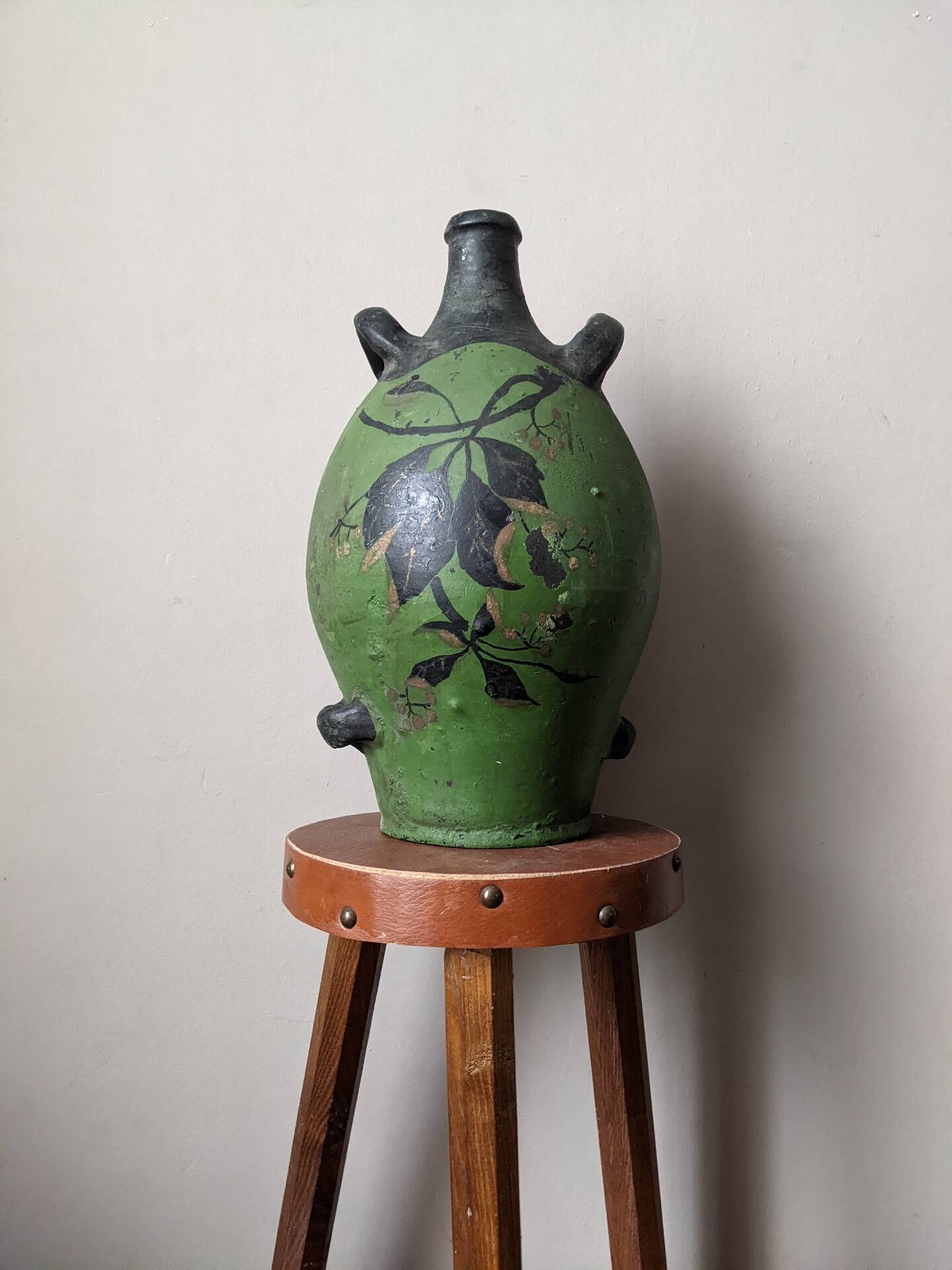 Jarre en terre cuite poterie traditionnelle provençale