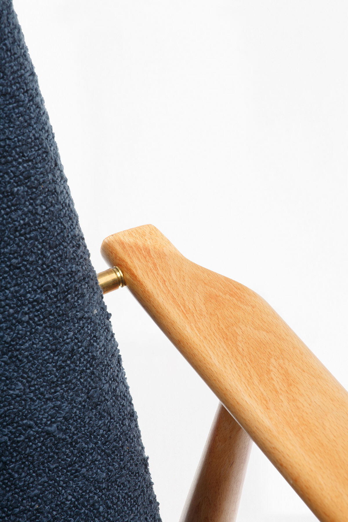 Pair of FOX armchairs with footrest