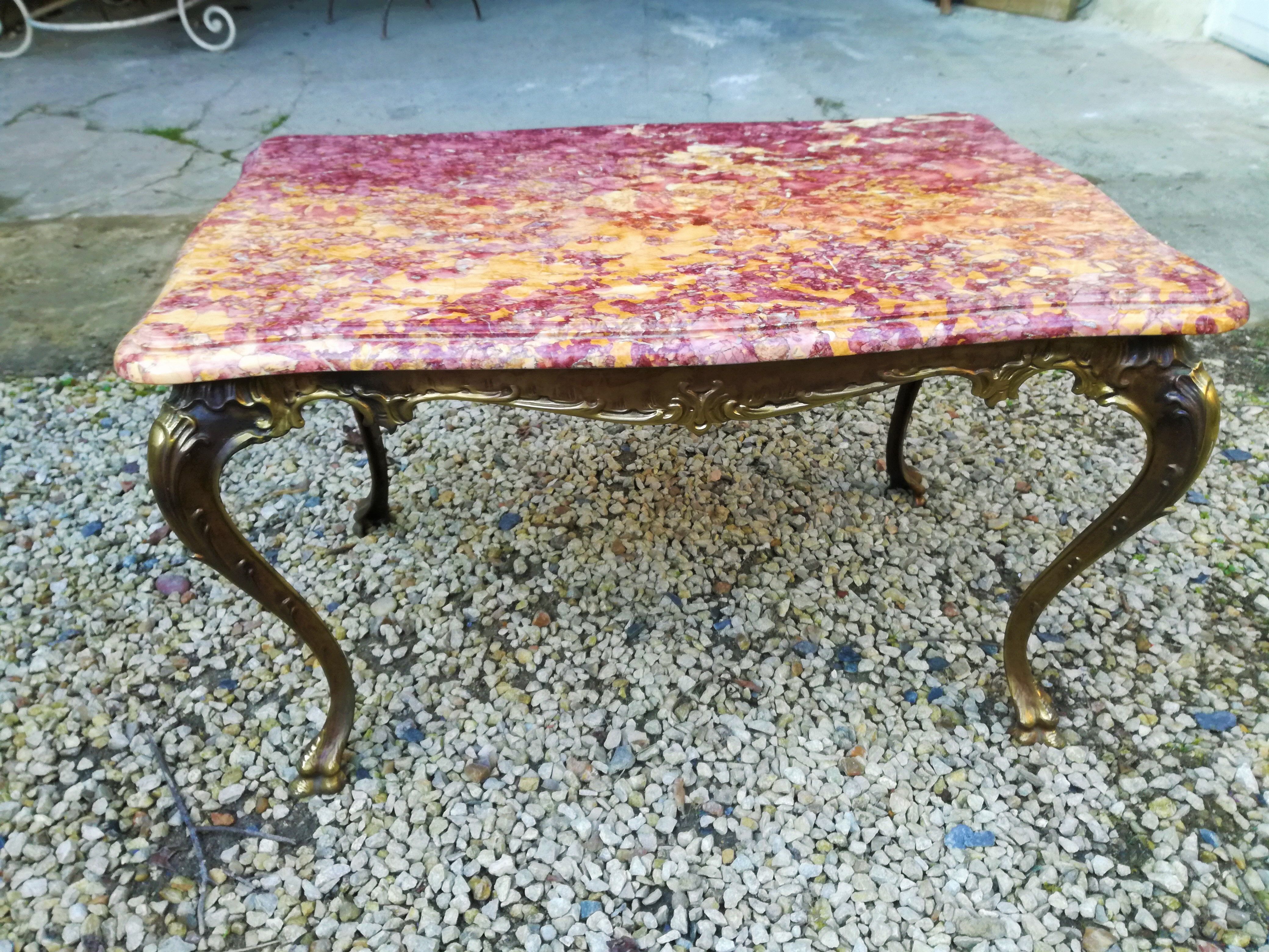 Coffee table Louis XV pink marble