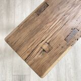 Table basse primitive en bois massif