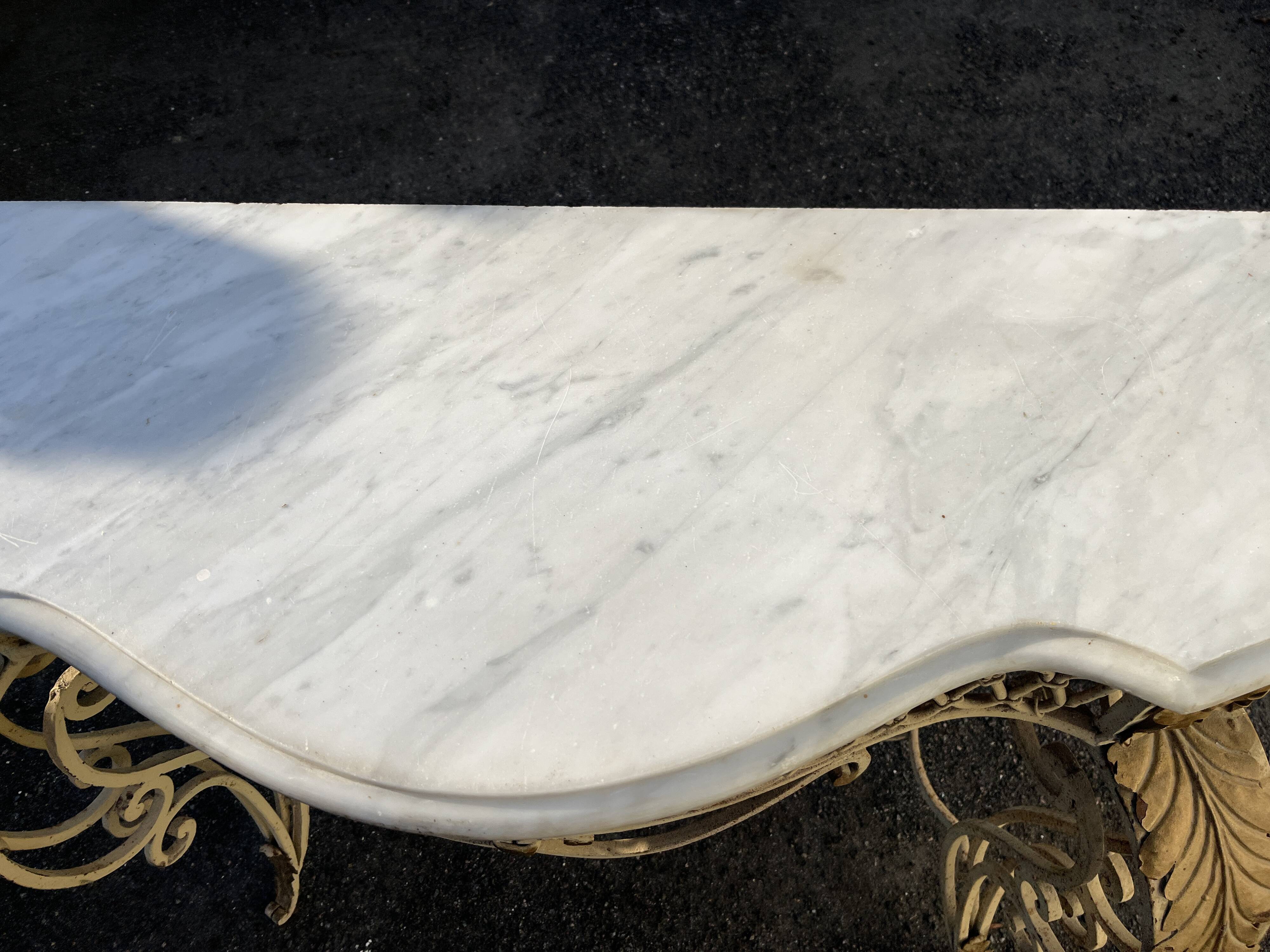 Half-moon console in wrought iron and marble