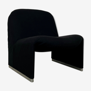 Armchair in black fabric