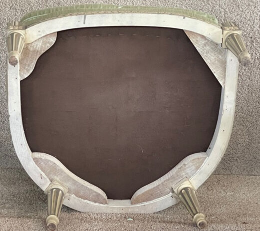 Fauteuil bergère de style Louis XVI