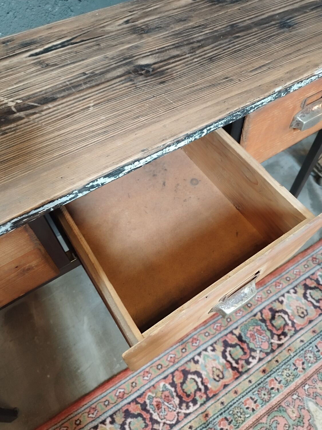 Console indus three drawers