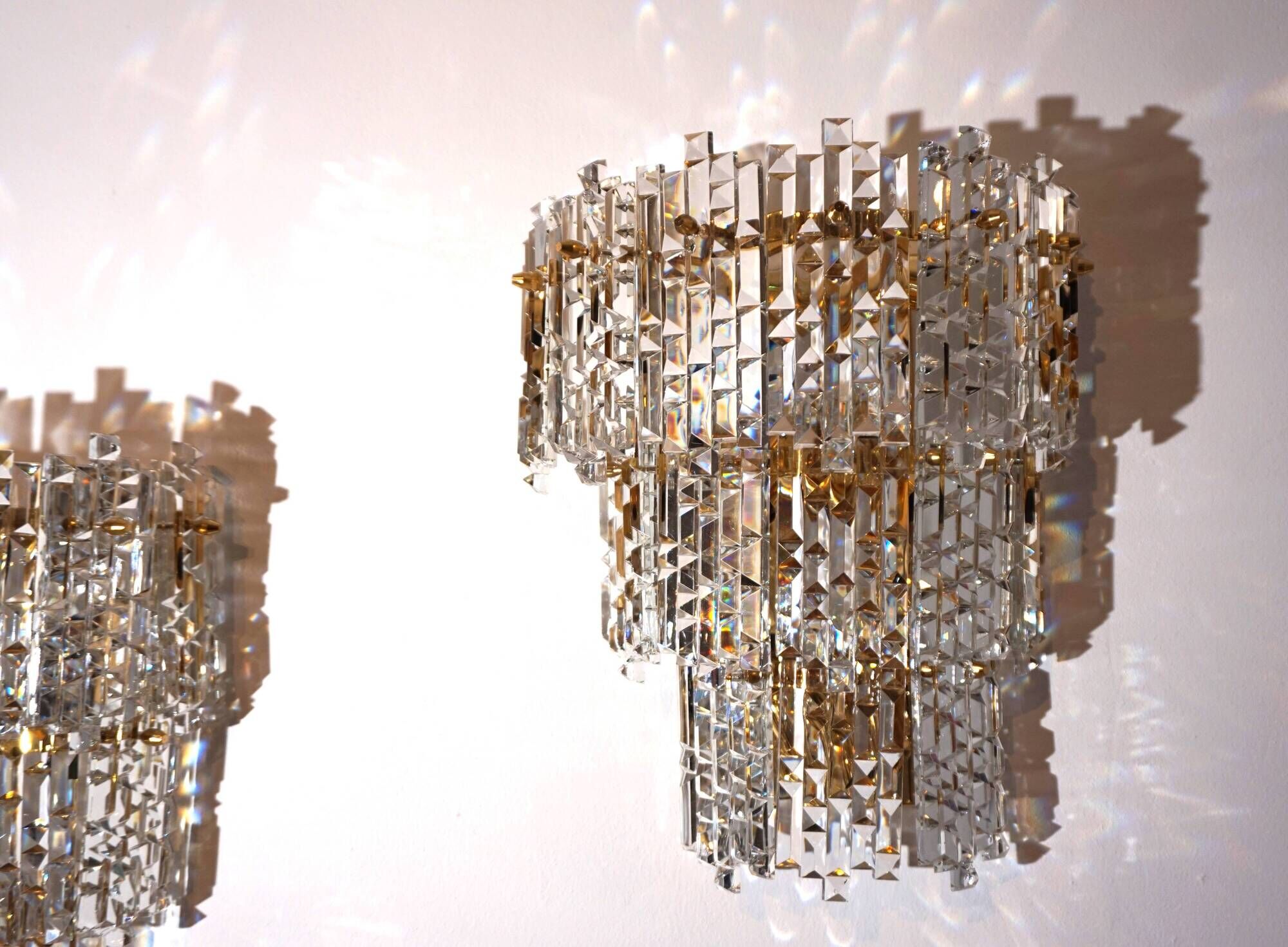 Set of 2 Kinkeldey Hollywood Regency waterfall crystal glass wall lights, 1970