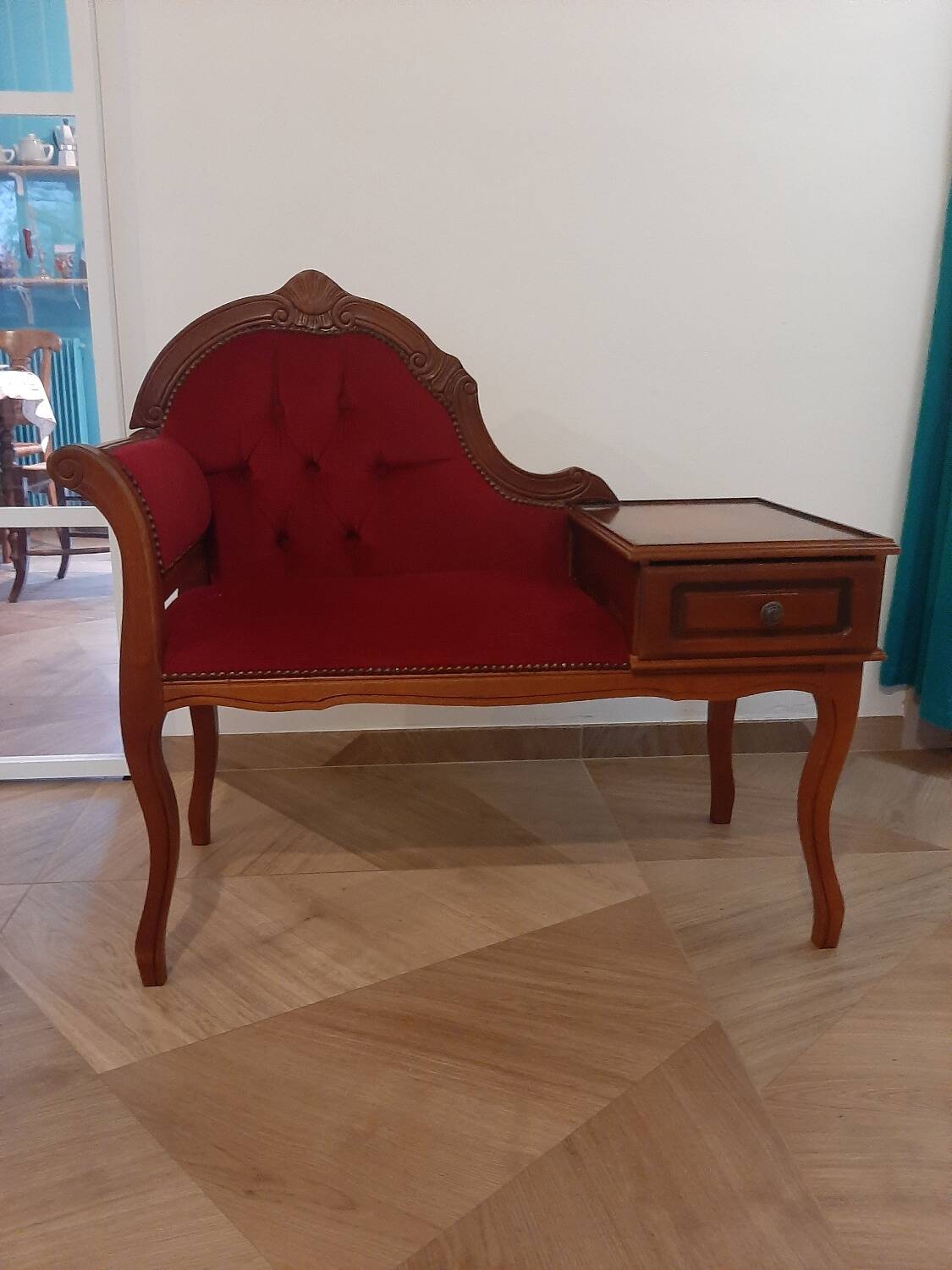 Jolie fauteuil causeuse- meuble entrée-Louis XV