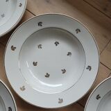 Set of 16 opaque porcelain hollow plates Badonviller