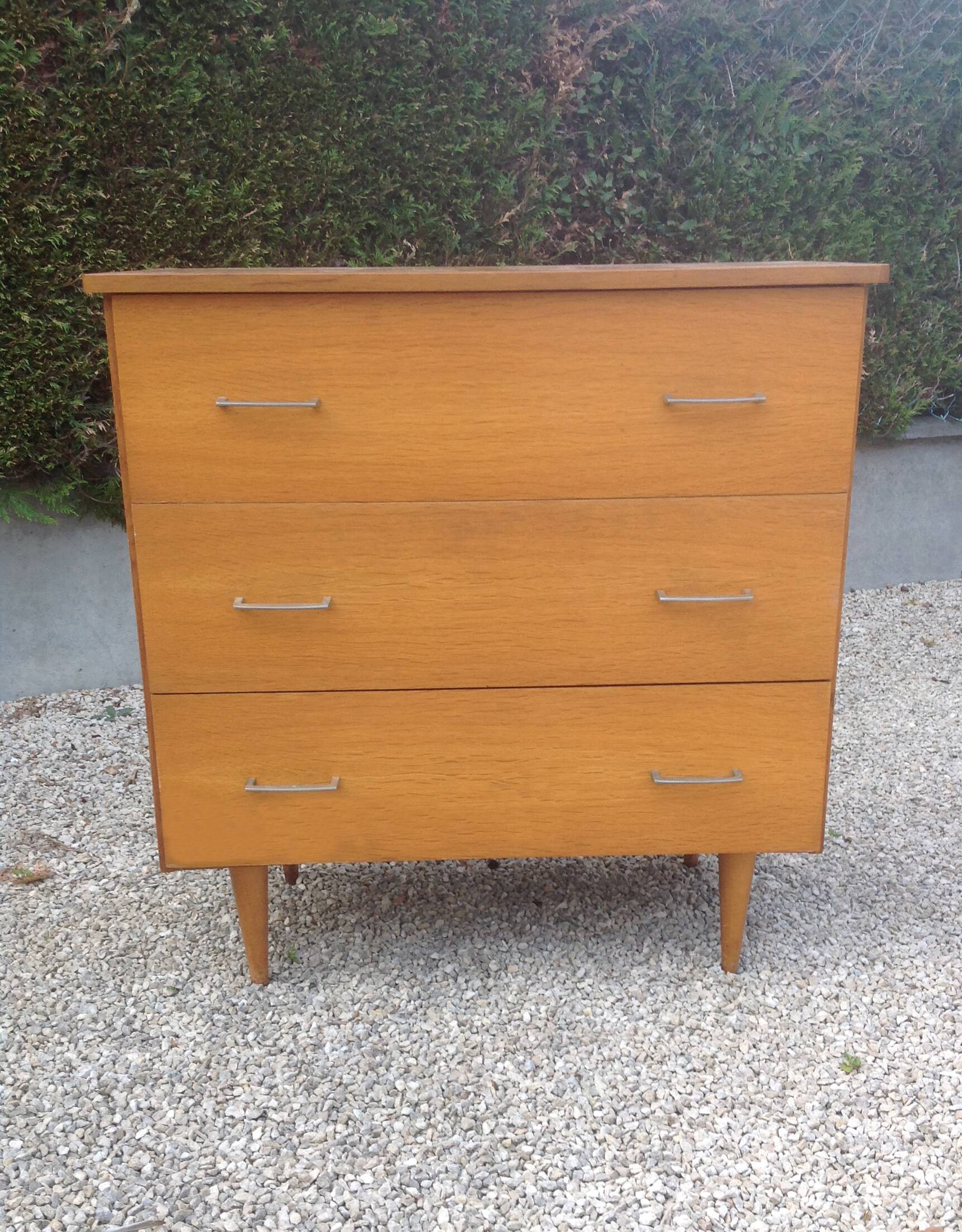 Vintage chest of drawers with spindle legs
