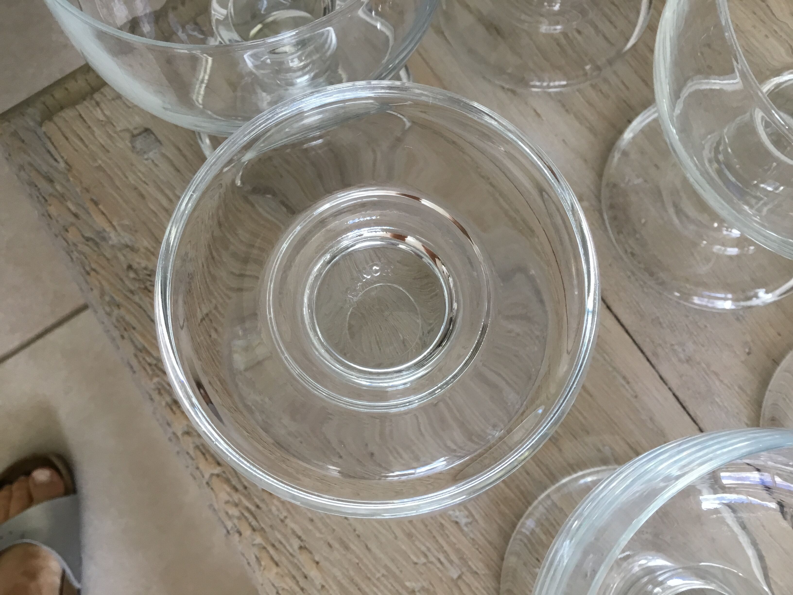 8 ice cream or dessert cups