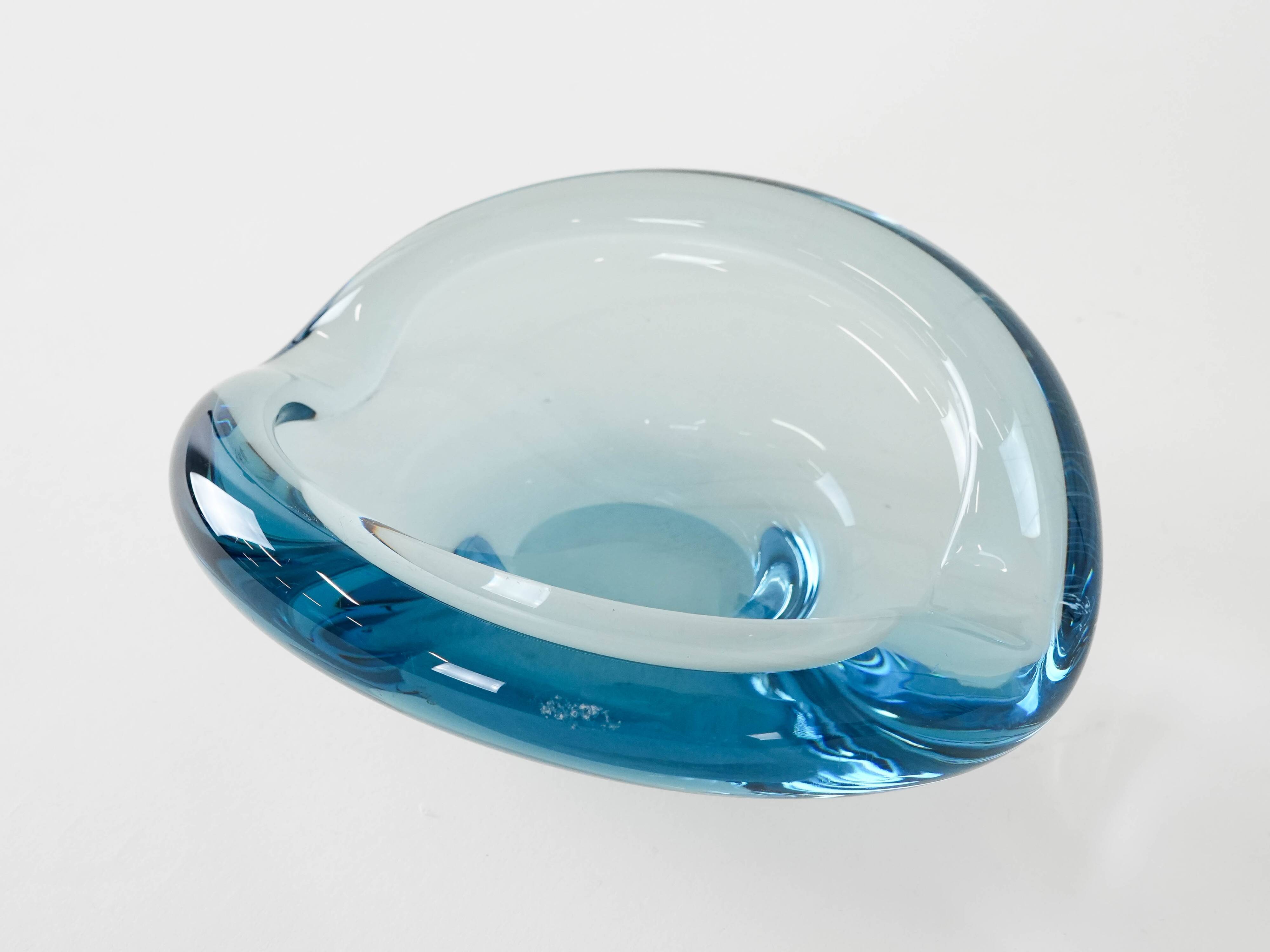 Glass platter, Danish design, 1960s, manufacturer: Holmegaard, designer: Pe