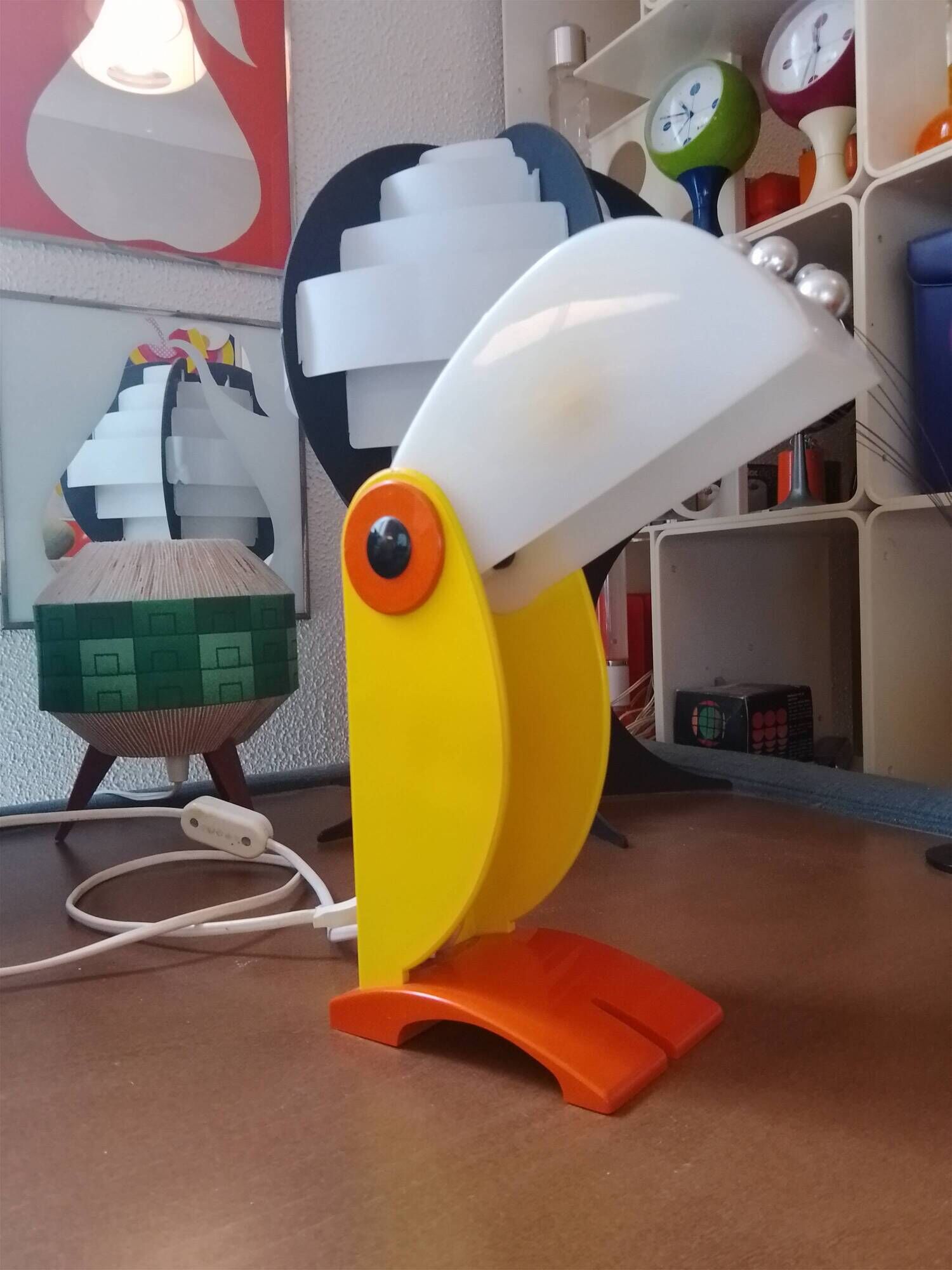 Toucan Lamp