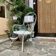 Fauteuil de jardin en fer forgé blanc