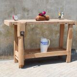 Carpenter's workbench