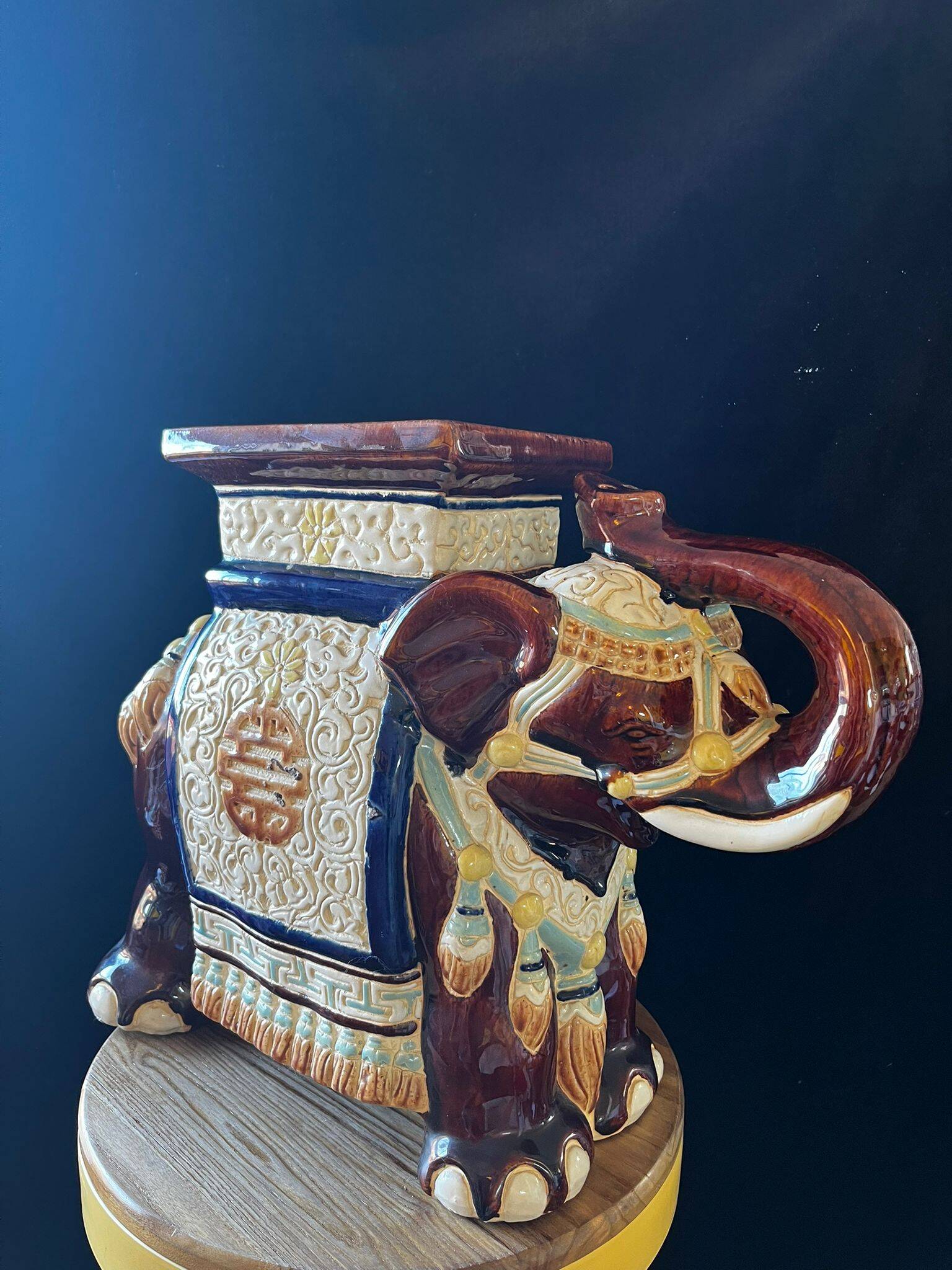 Vintage 70s xl ceramic elephant plant pot - brown