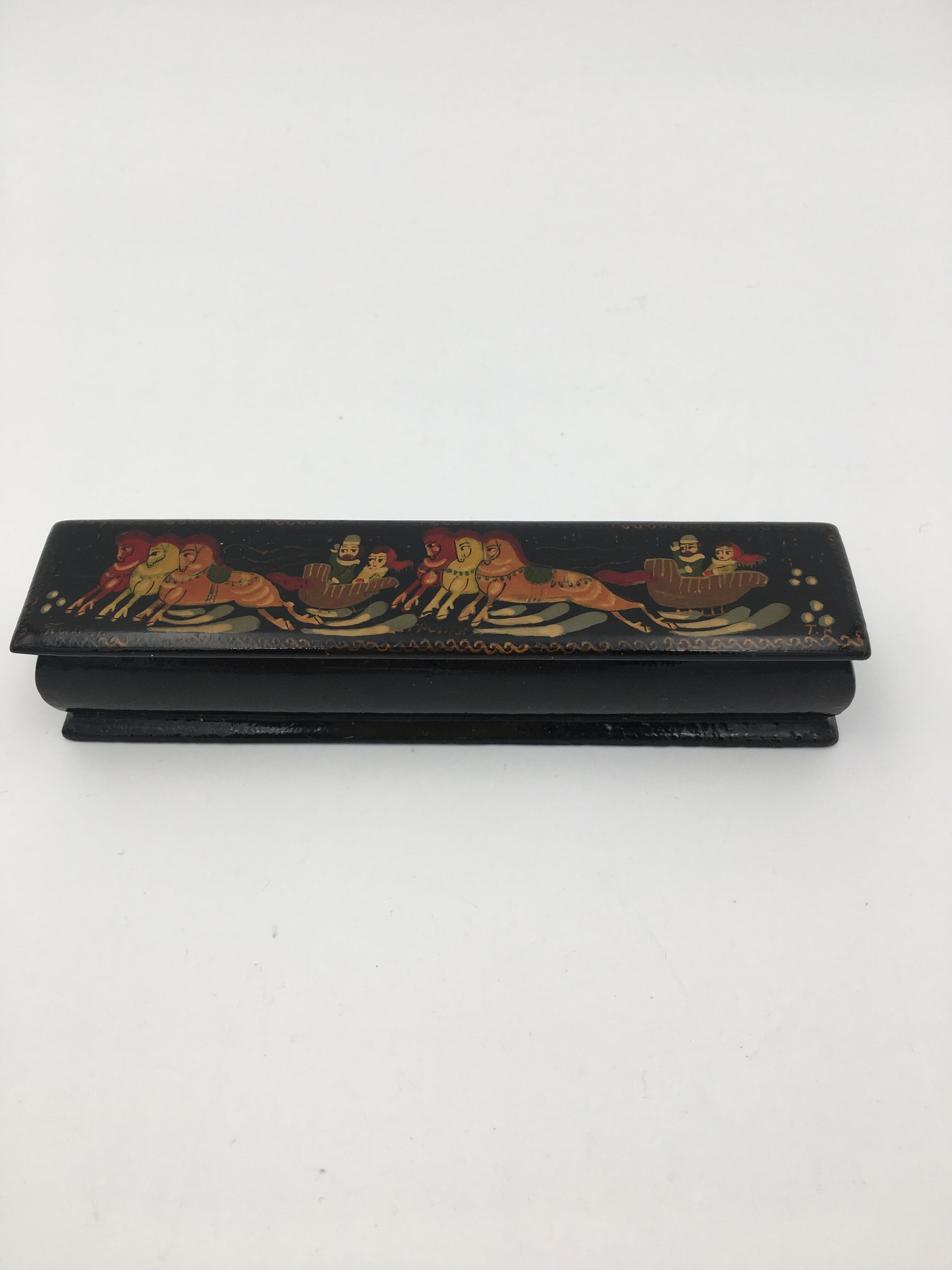 Russian papier-mâché, black, troika decoration, signed - 20th century