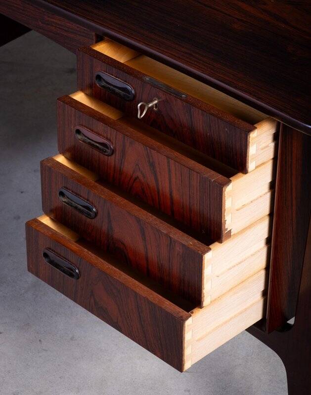 Vintage Desk in Rosewood by Svend Åge Madsen for HP Hansen, 1960s