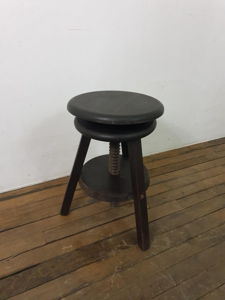 Tabouret d'atelier