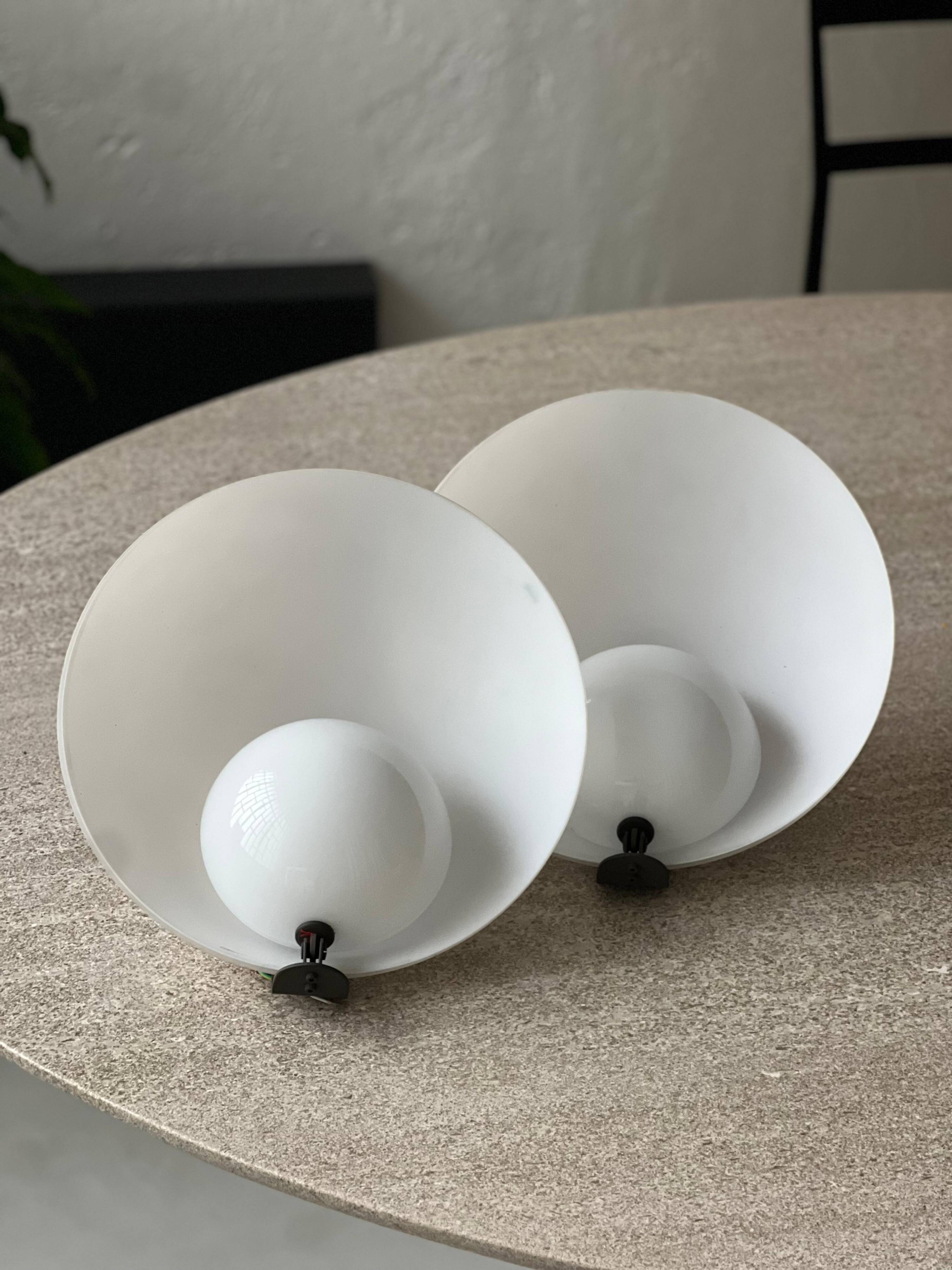 Mid Century Wall Sconces - Appliques in Glass by VeArt, Murano 1970's