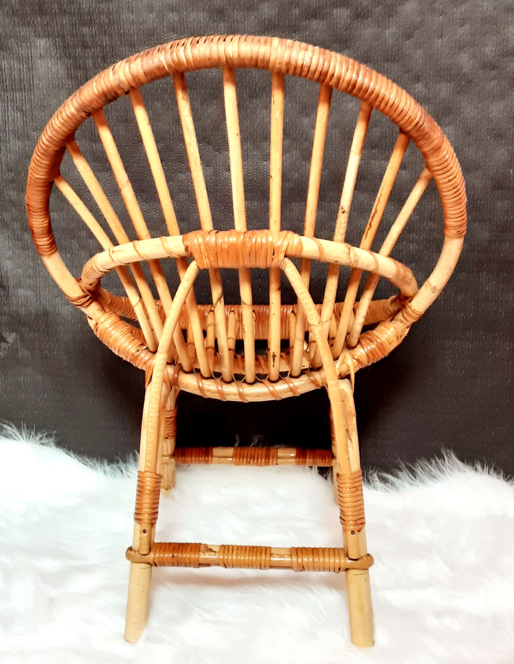 Fauteuil enfant en rotin vintage