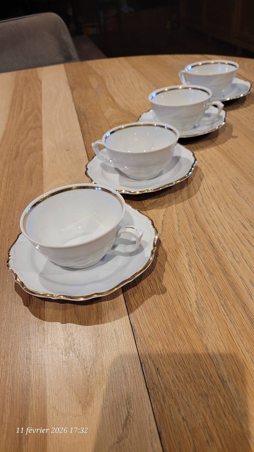4 vintage Walbrzych cups and saucers