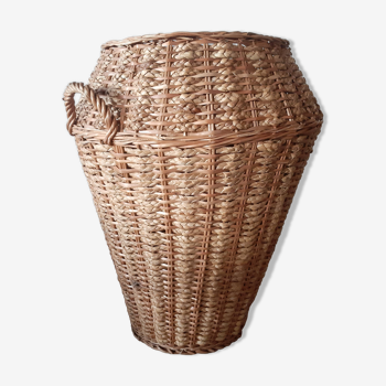 Vintage amphora basket in wicker and woven raffia