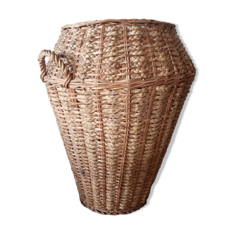 Vintage amphora basket in wicker and woven raffia
