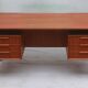 Bureau en teck, années 1960