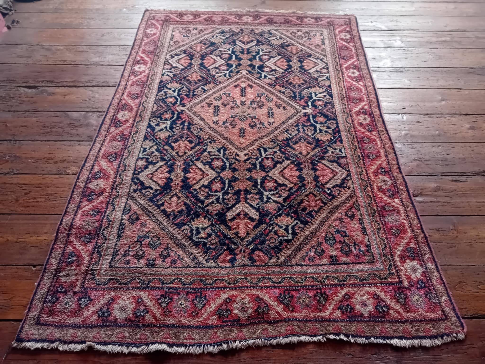 Handmade Hamadan rug 202x130cm