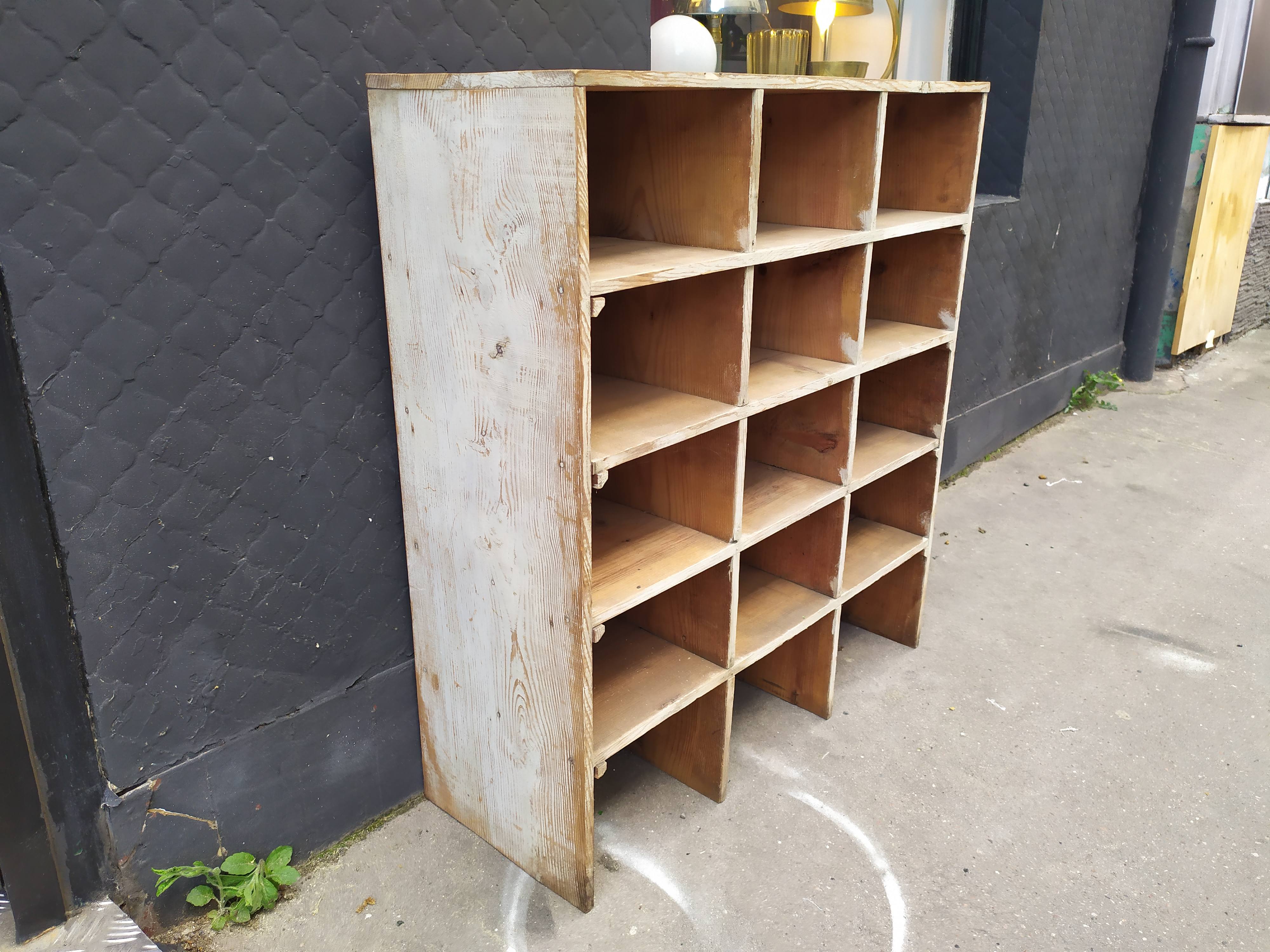 Wood-burning storage unit with an industrial locker
