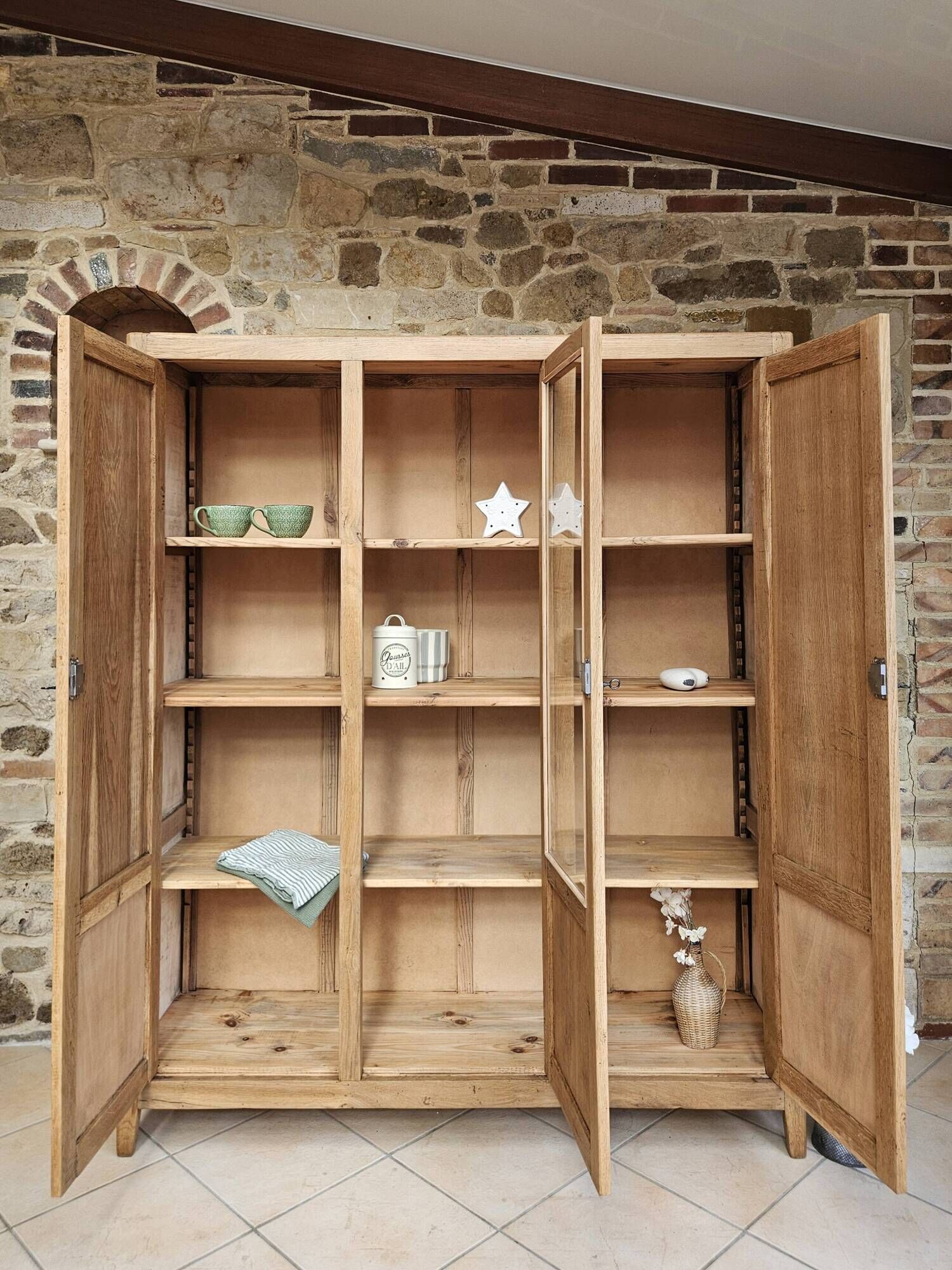 Parisian display cabinet