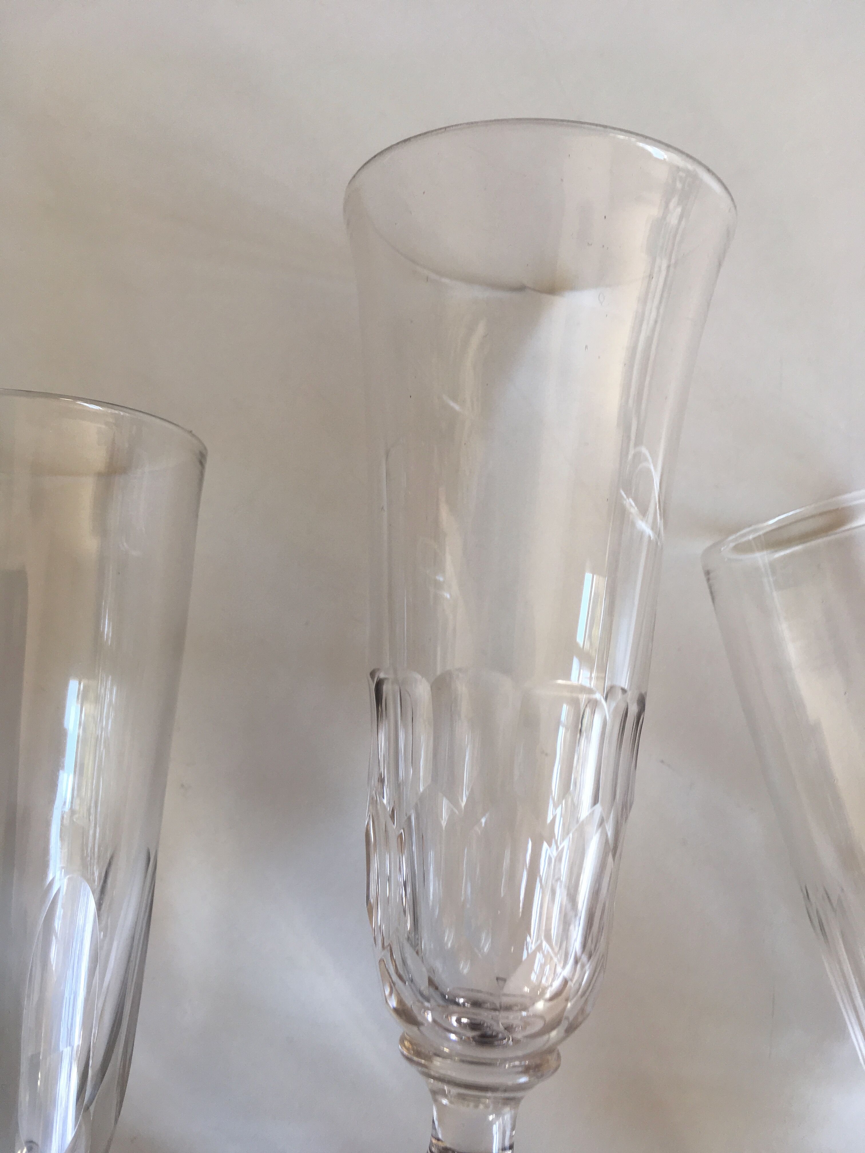 Set of 6 assorted champagne flutes late 19th century cut with cut-offs