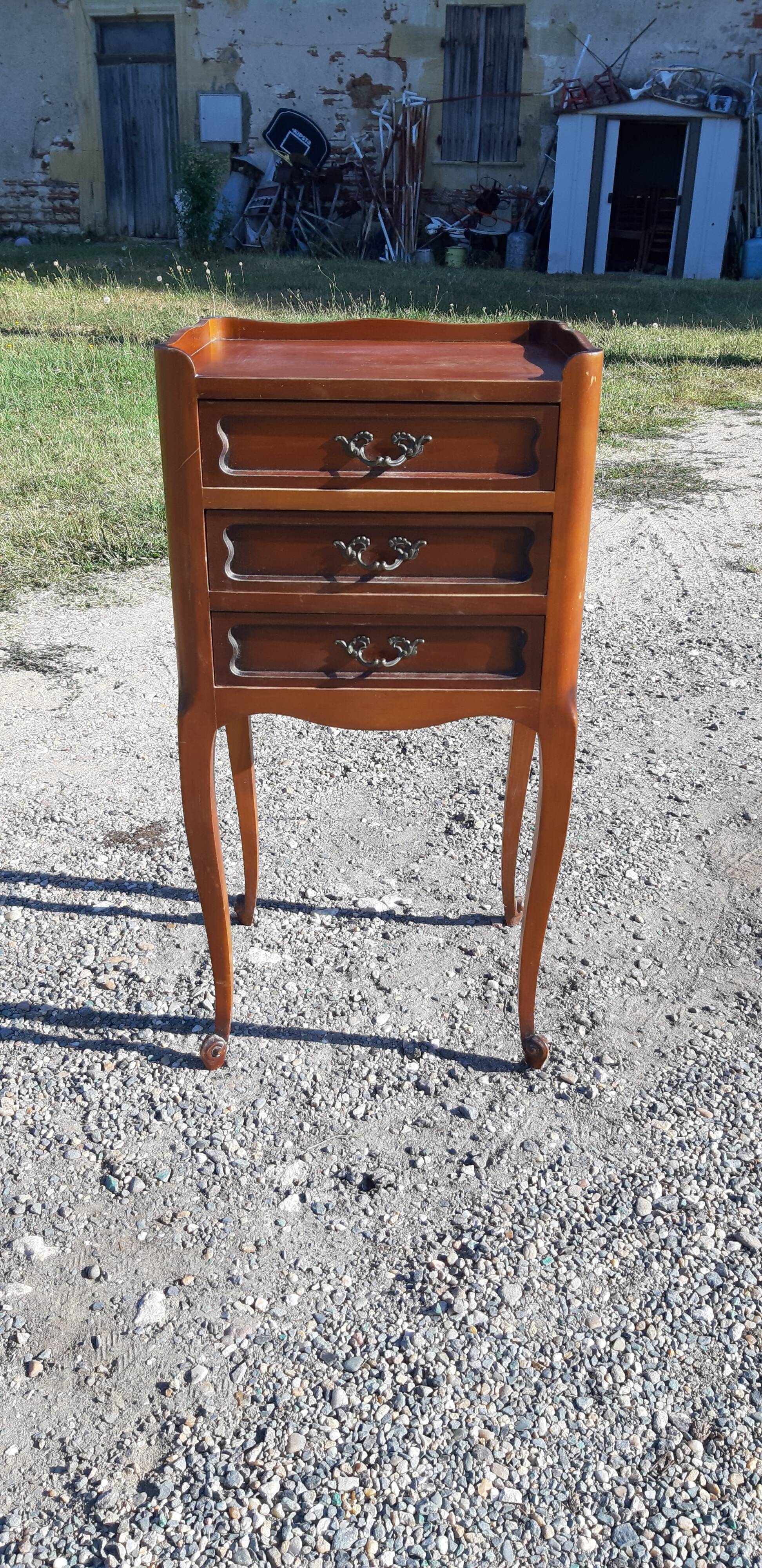 Bedside cherry 3 drawers