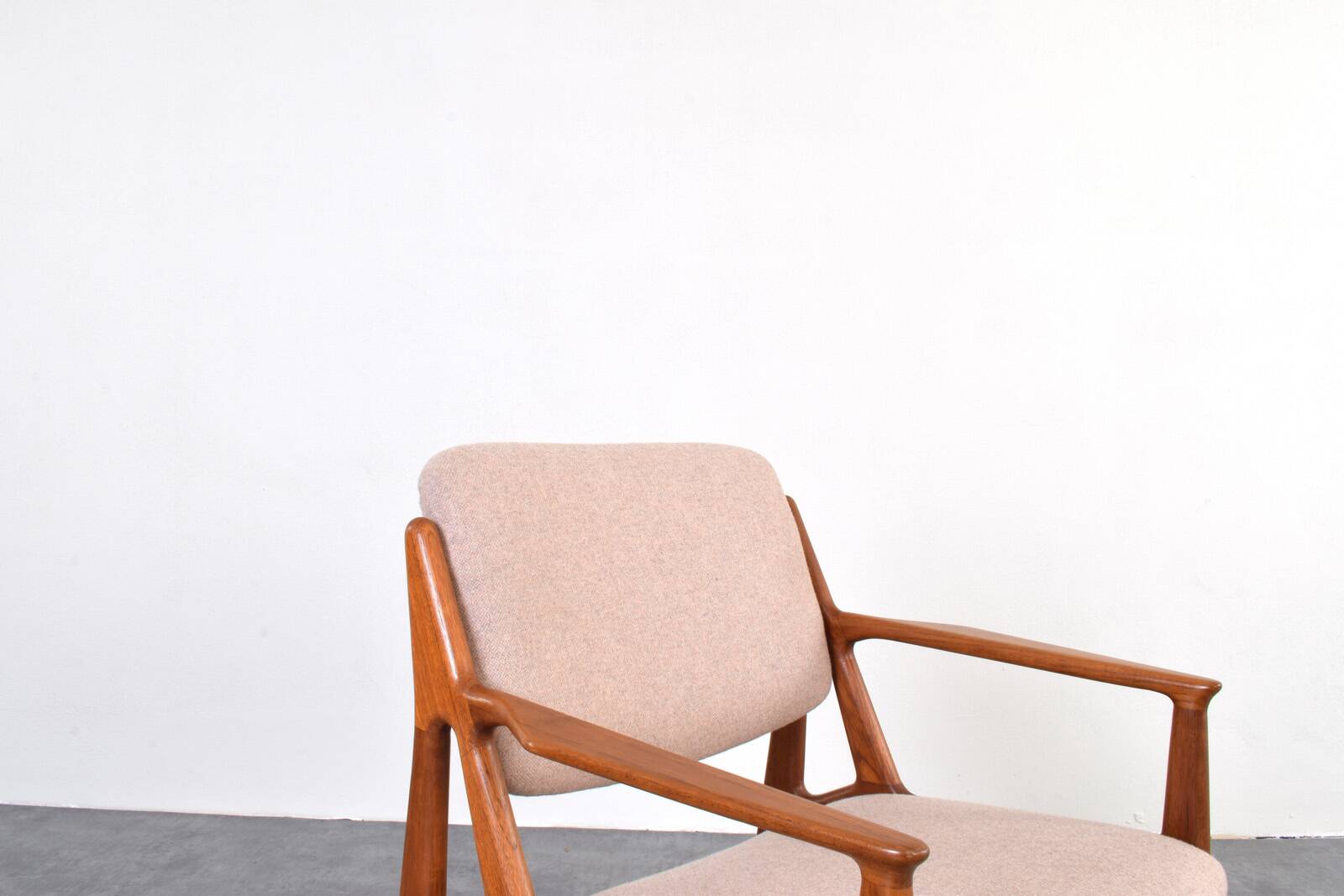 Fauteuil Ella en teck et laine du milieu du siècle par Arne Vodder pour Vamo Sønderborg