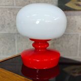 Lampe de table en verre opaline par Stepan Tabery pour Valasske Mezirici 1970