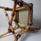 Chaise de bistrot médaillon en rotin et scoubidou