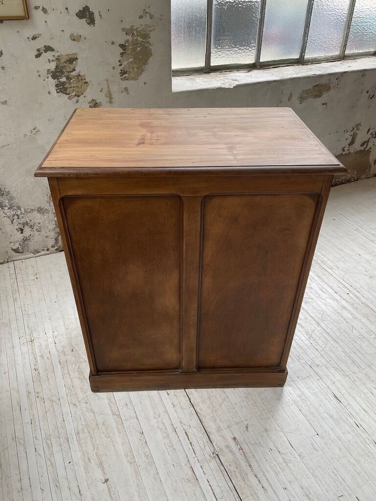 Oak trading post in early XXth century