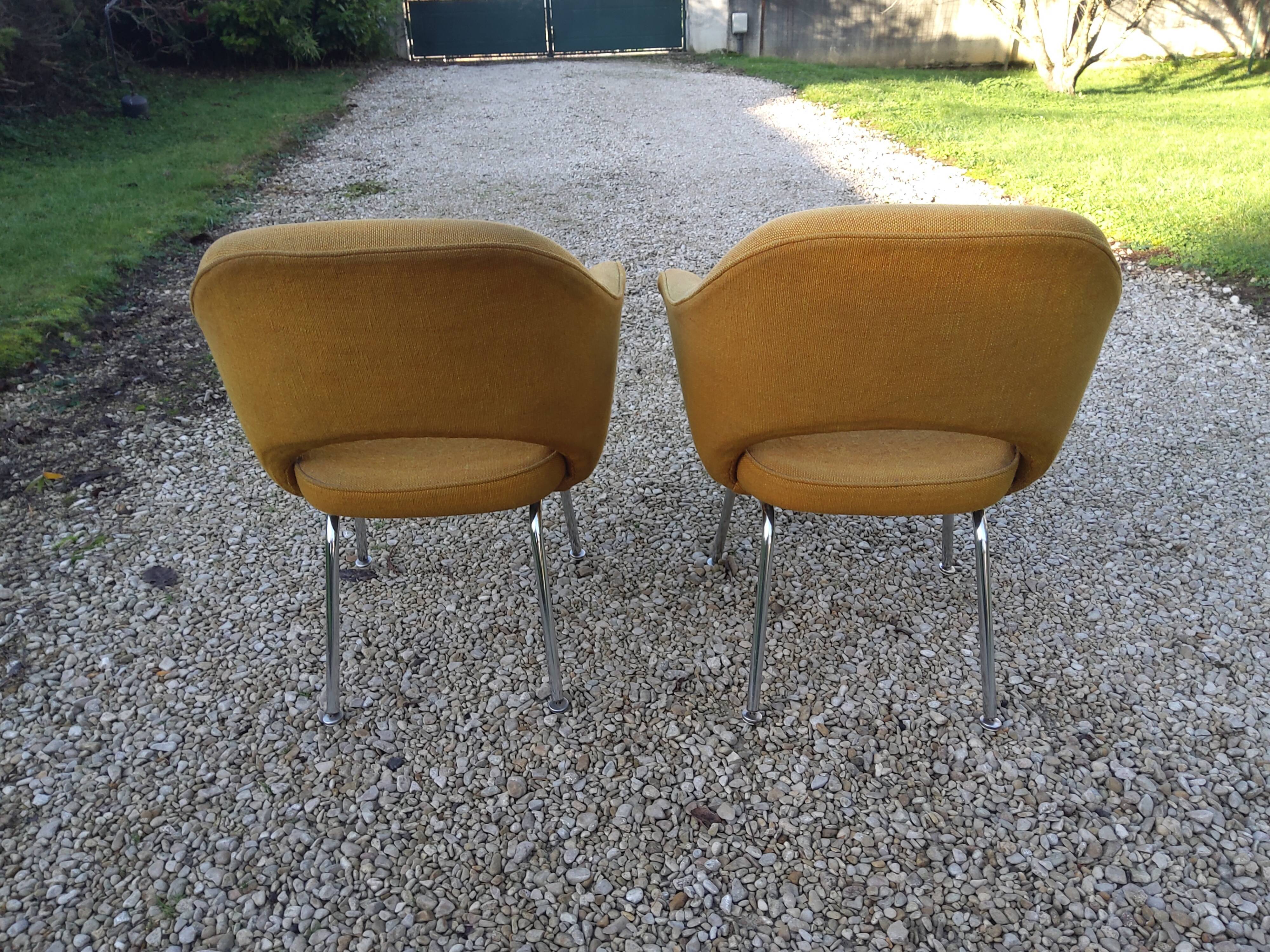 Conference chairs by Eero Saarinen from the 70s