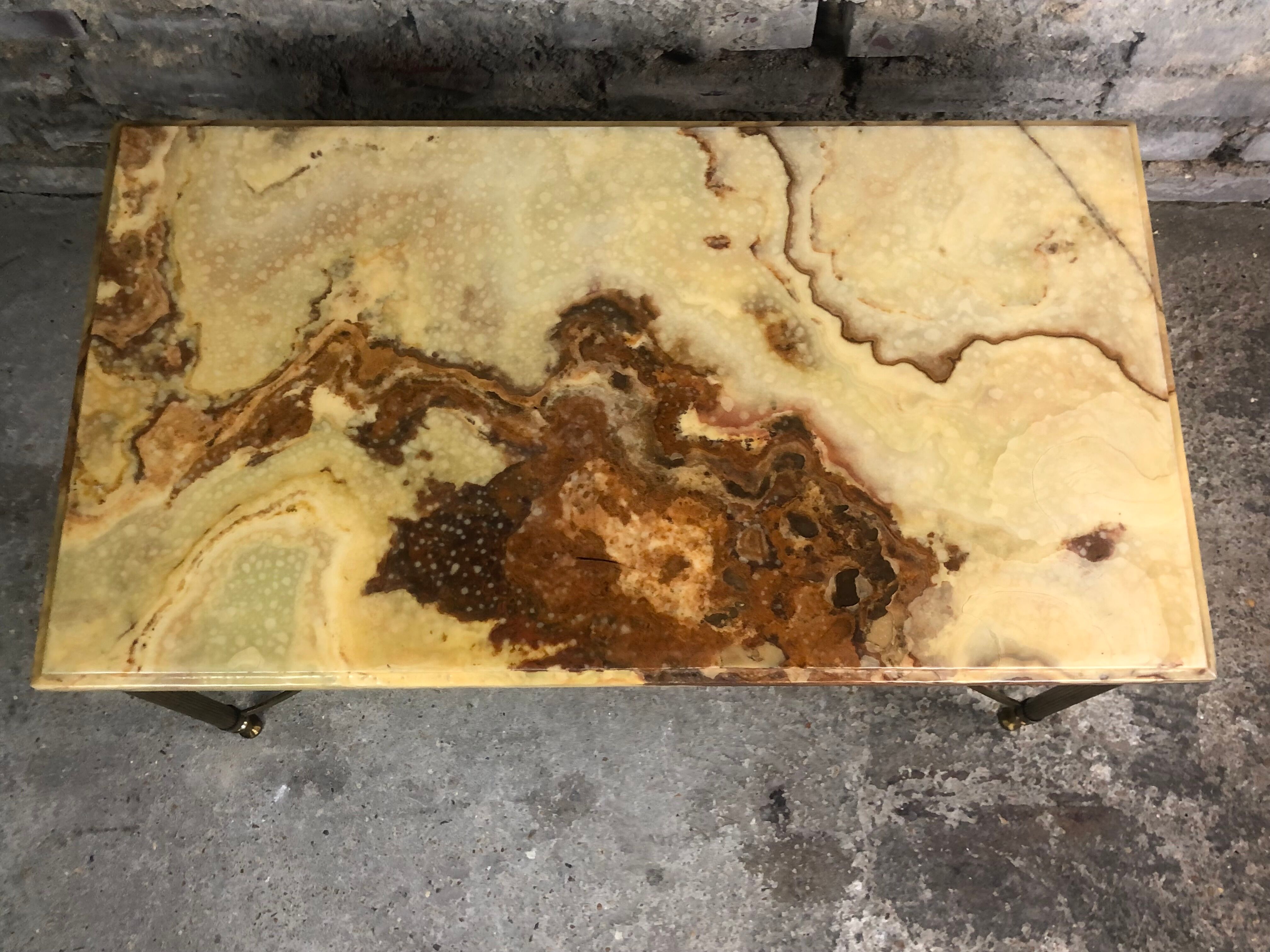 Coffee table in brass and onyx vintage 1960