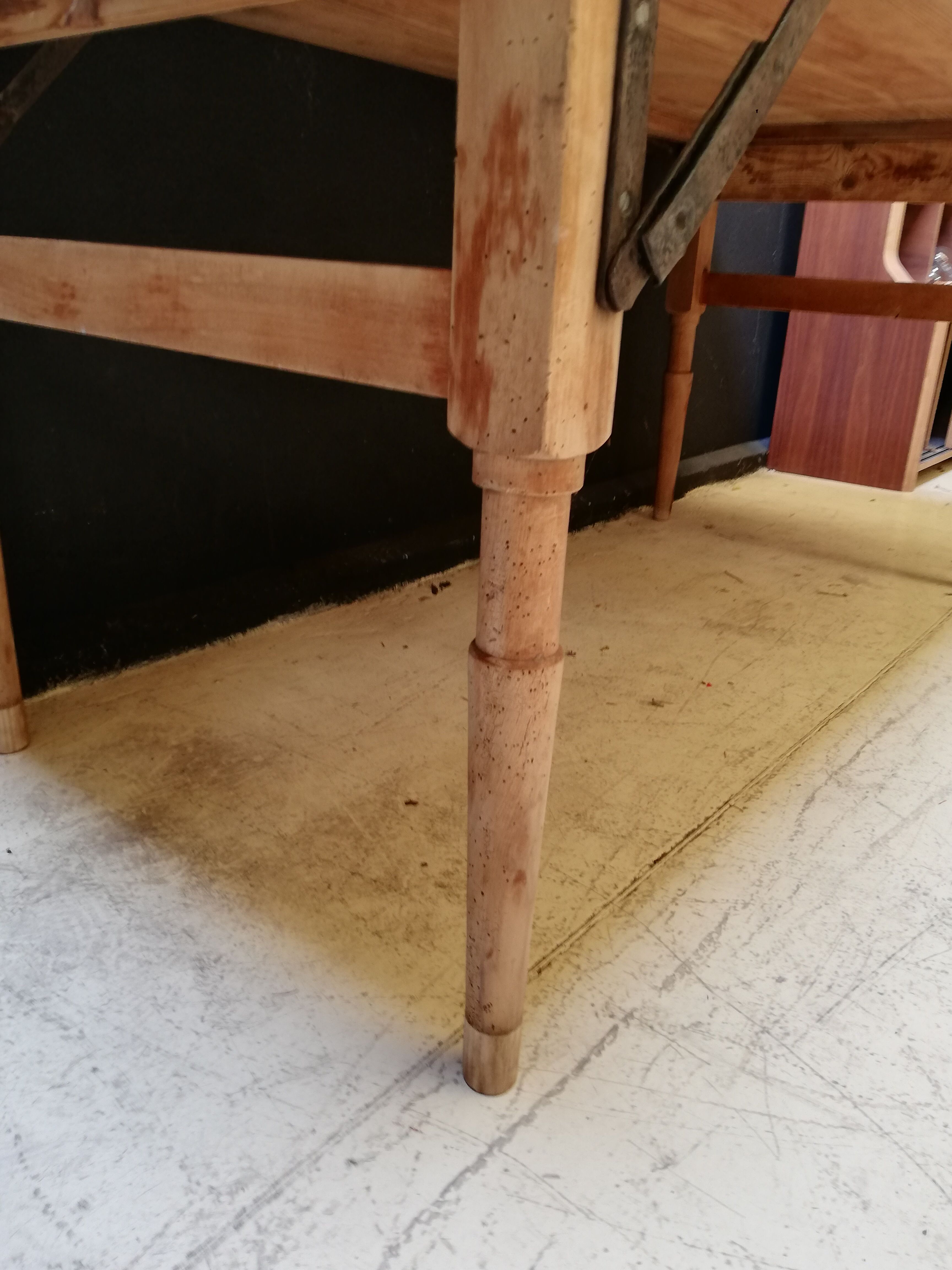 Folding table in wood brewery-guinguette, 6/8 cutlery