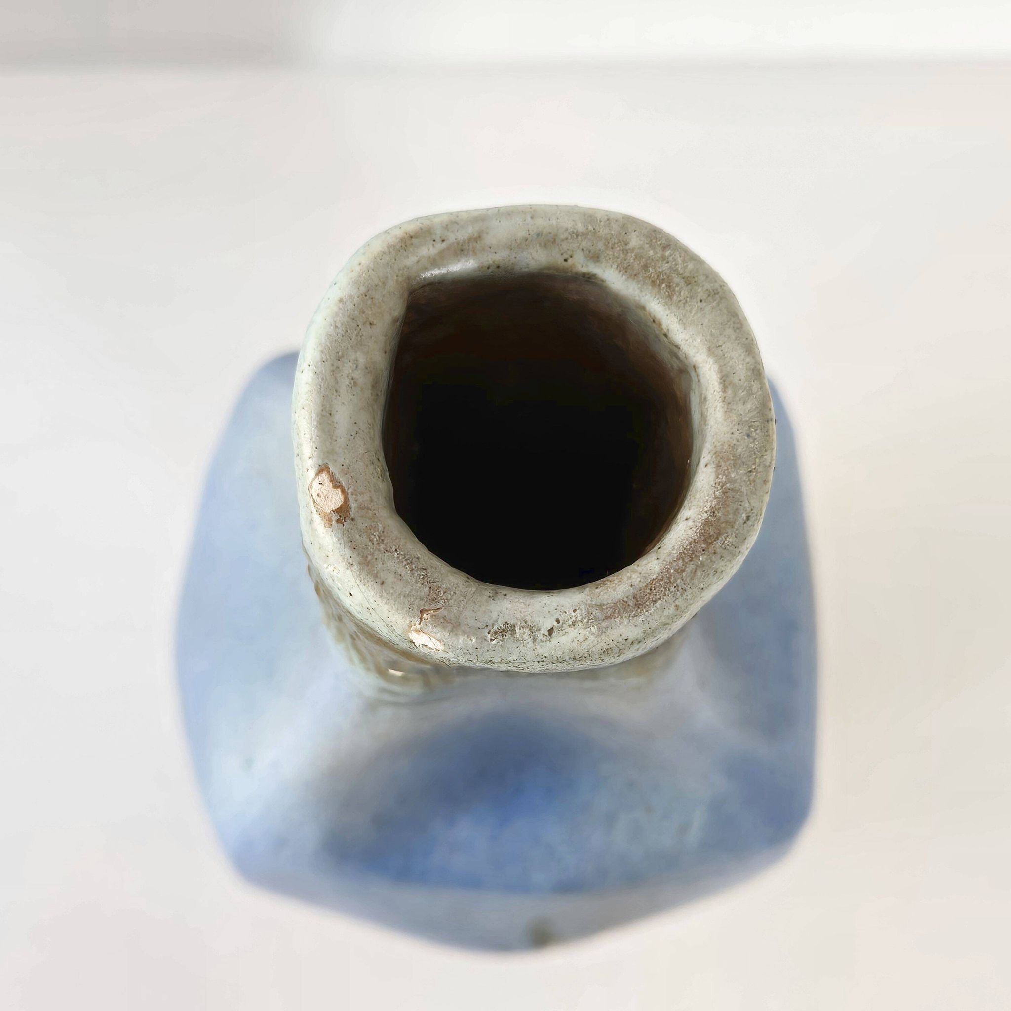 Vase vintage en céramique bleue 1960