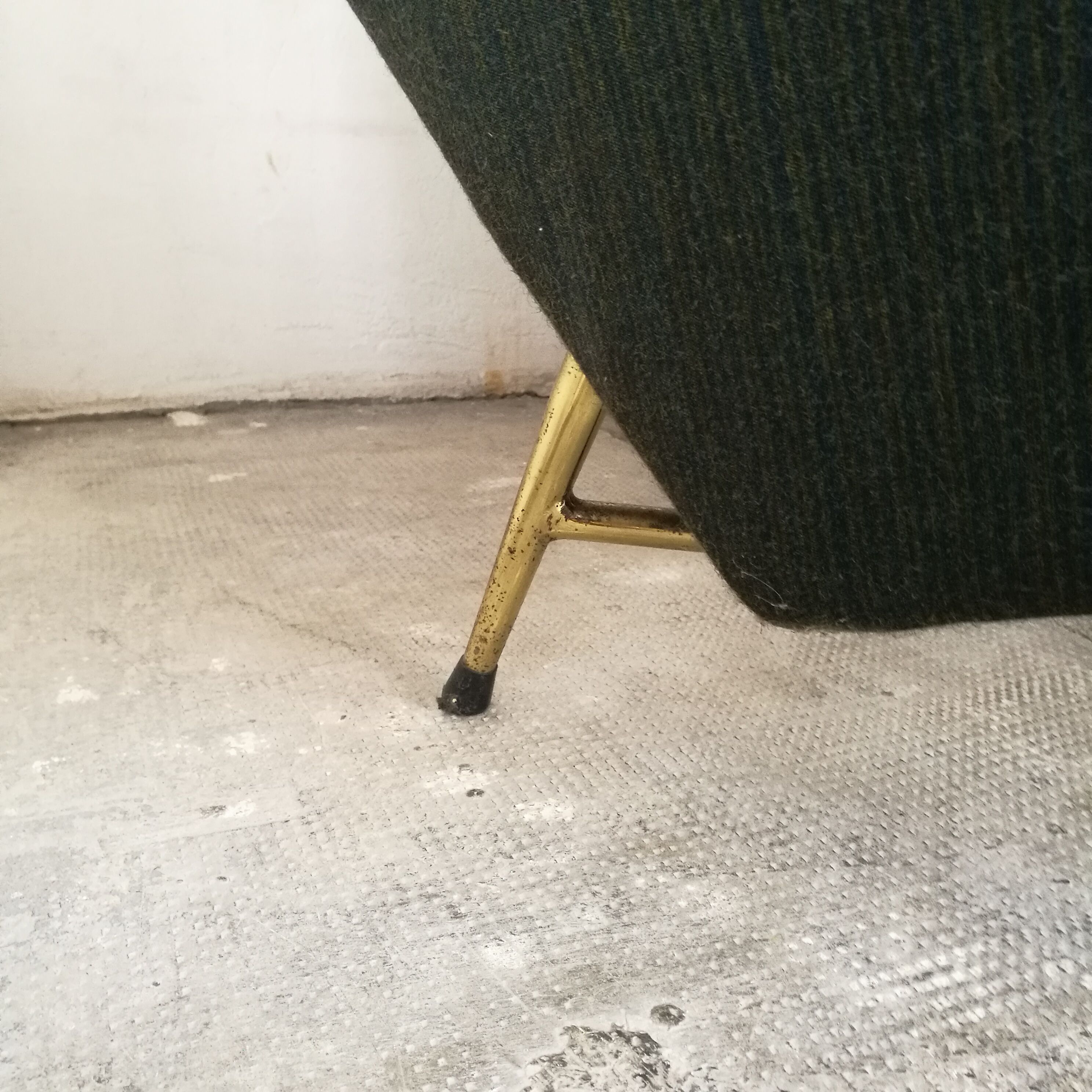 Canapé vintage, sofa Guy Besnard