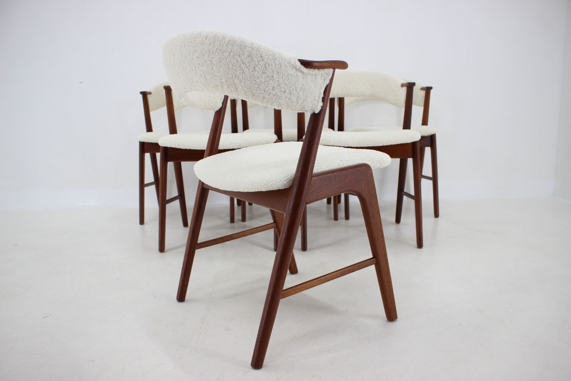 6 chairs in sheepskin fabric upholstery denmark