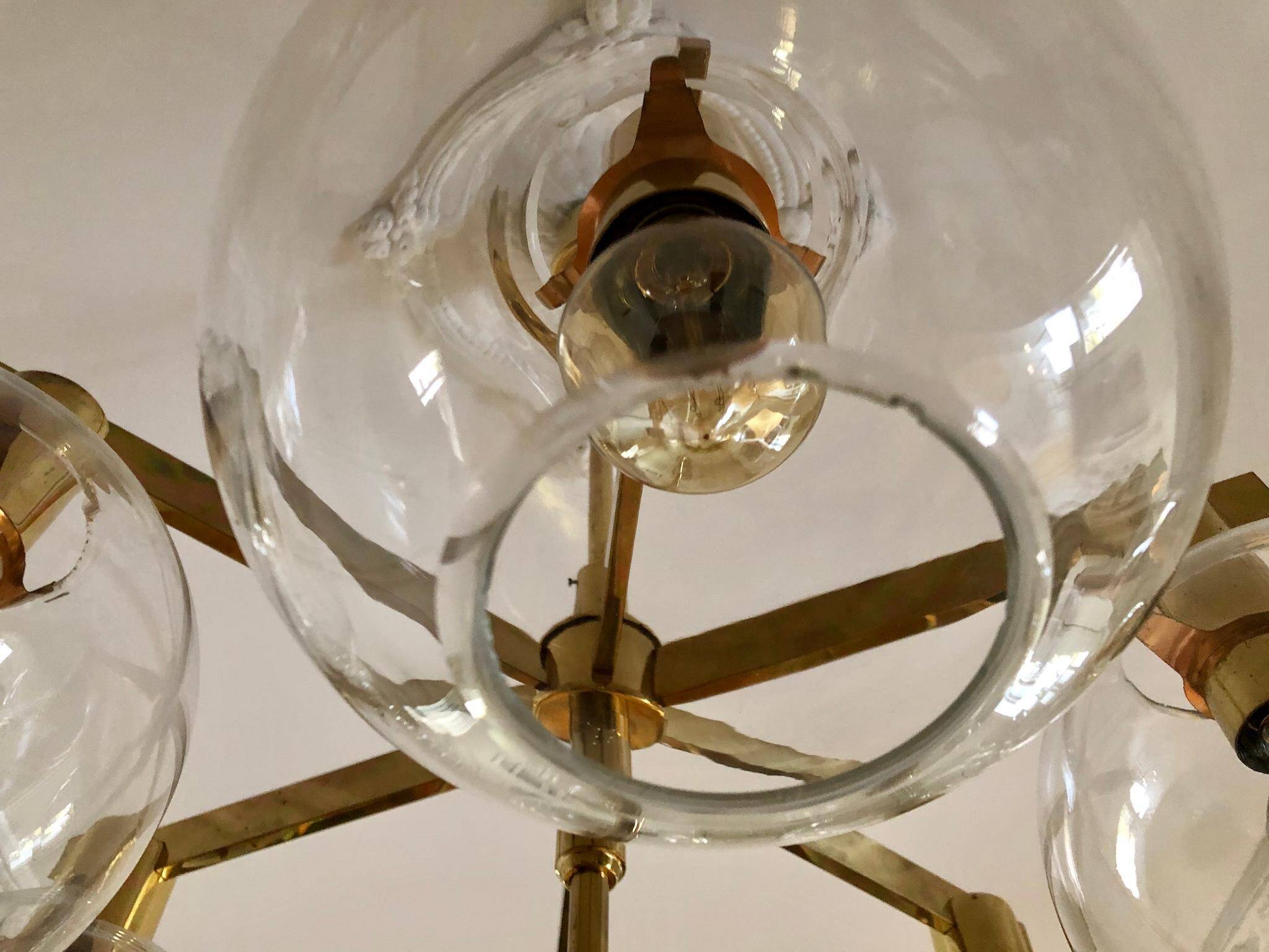 Lustre "Pastoral" en laiton avec six globes Hans-Agne Jakobsson