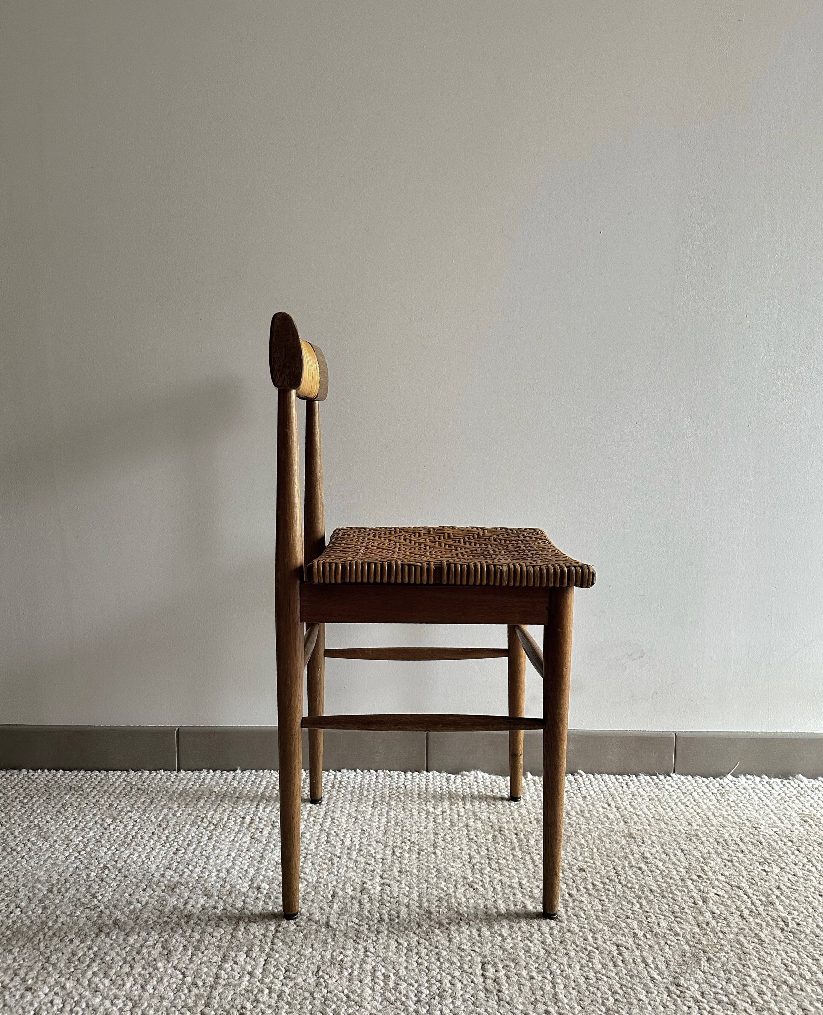 Chaise tressée vintage