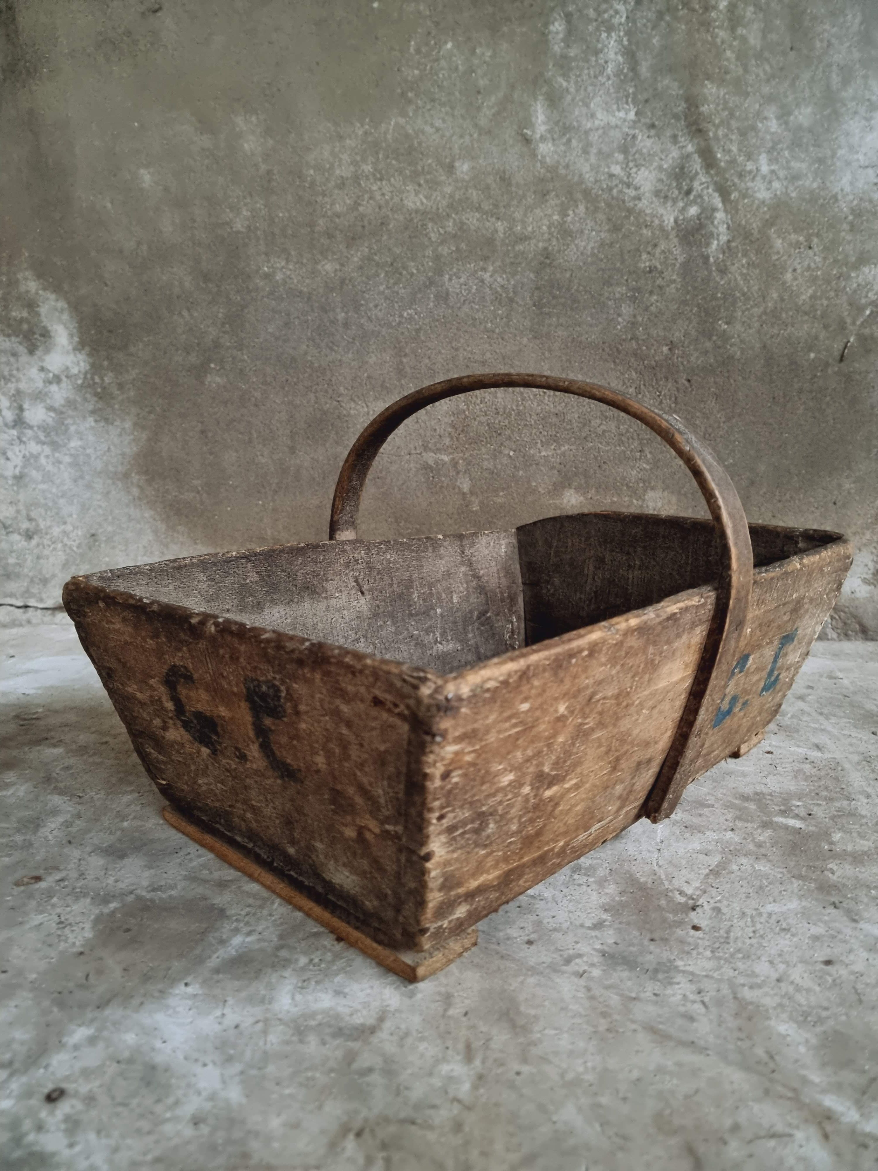 Antique picking basket harvest tray picking basket french
