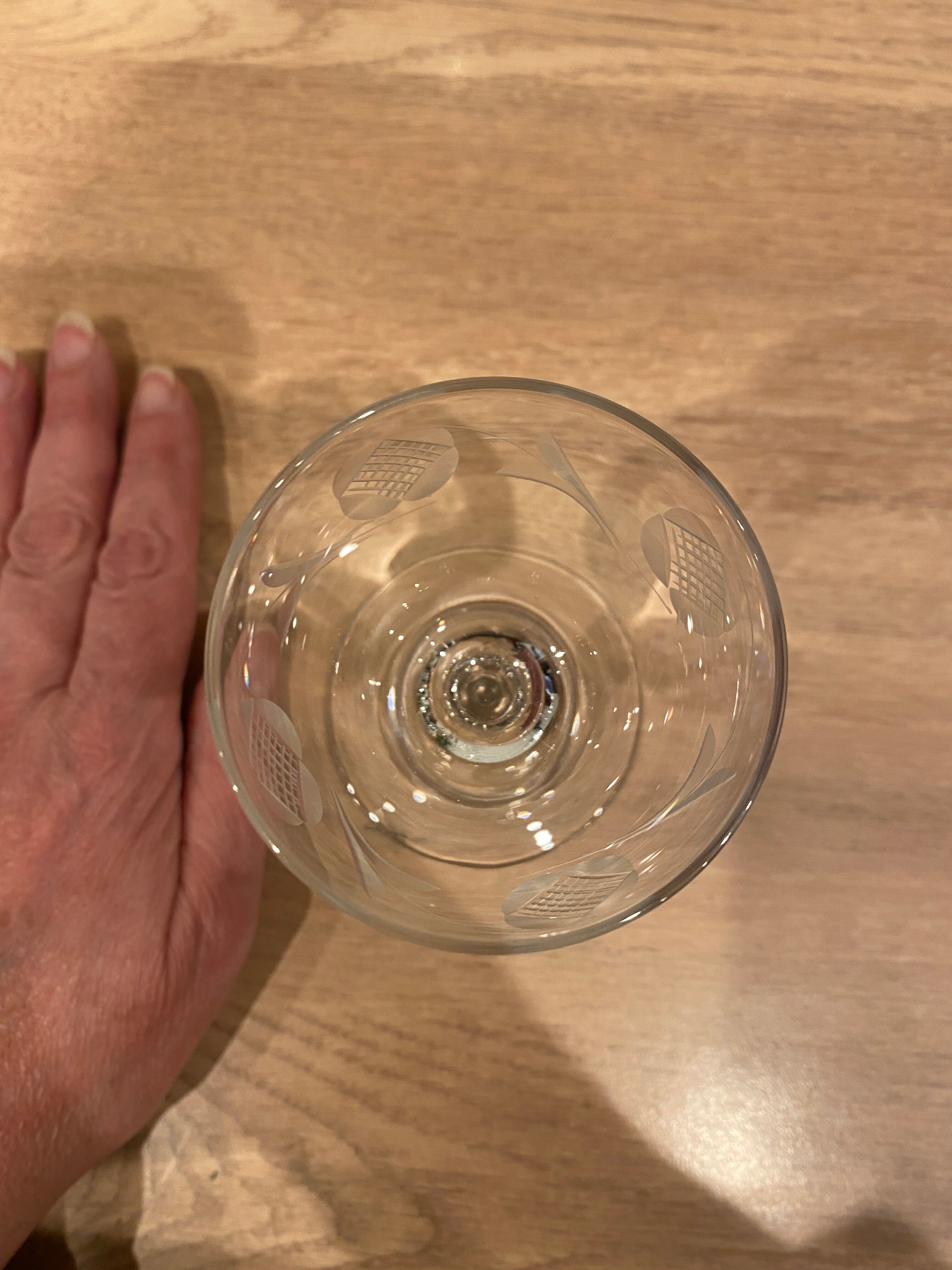 Set of 5 engraved glasses